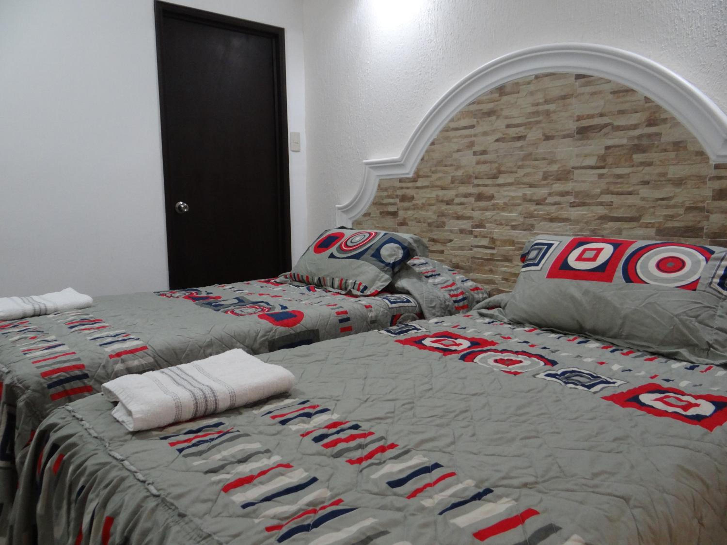 Double Room - Photo 6