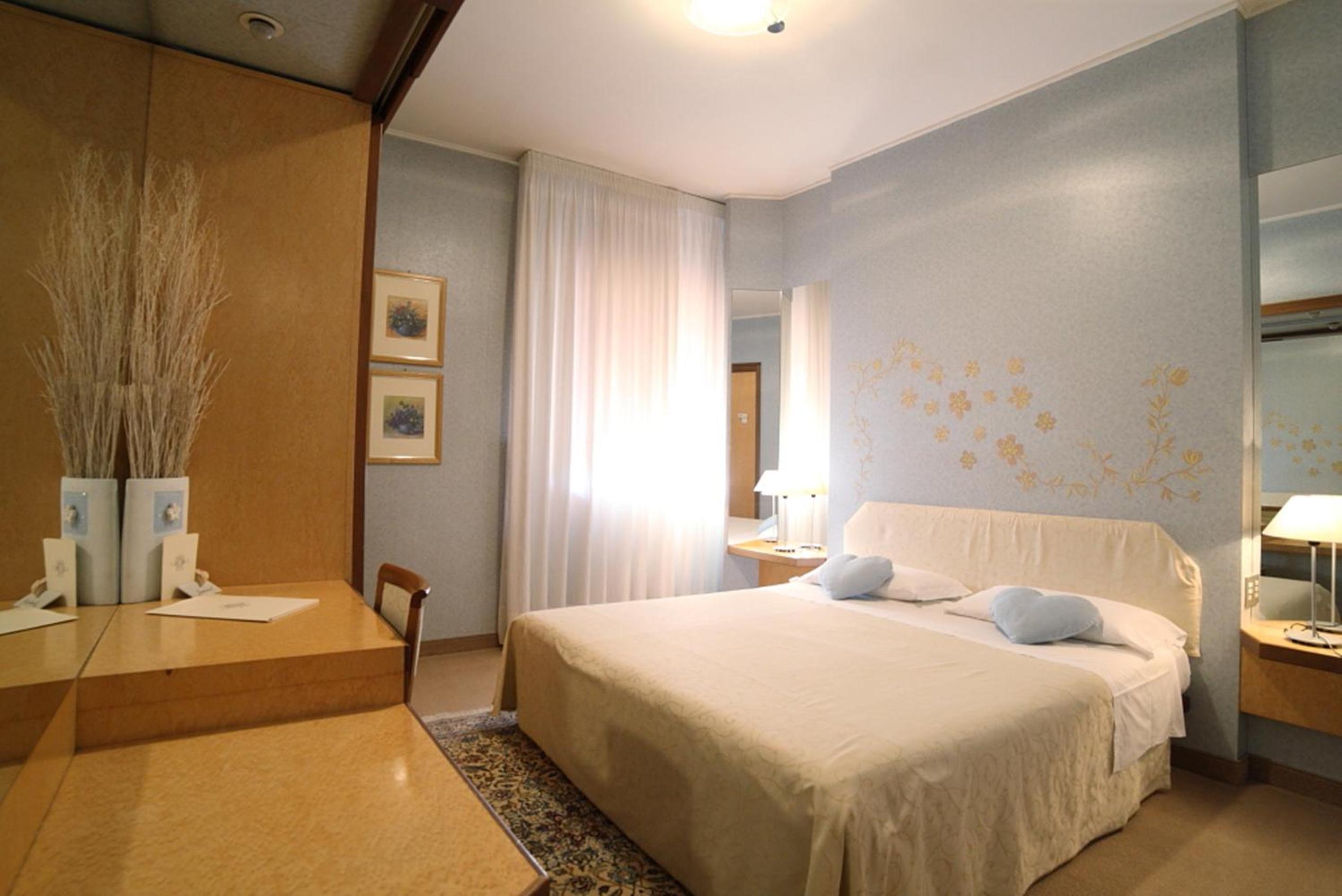 Classic Double or Twin Room - Photo 1