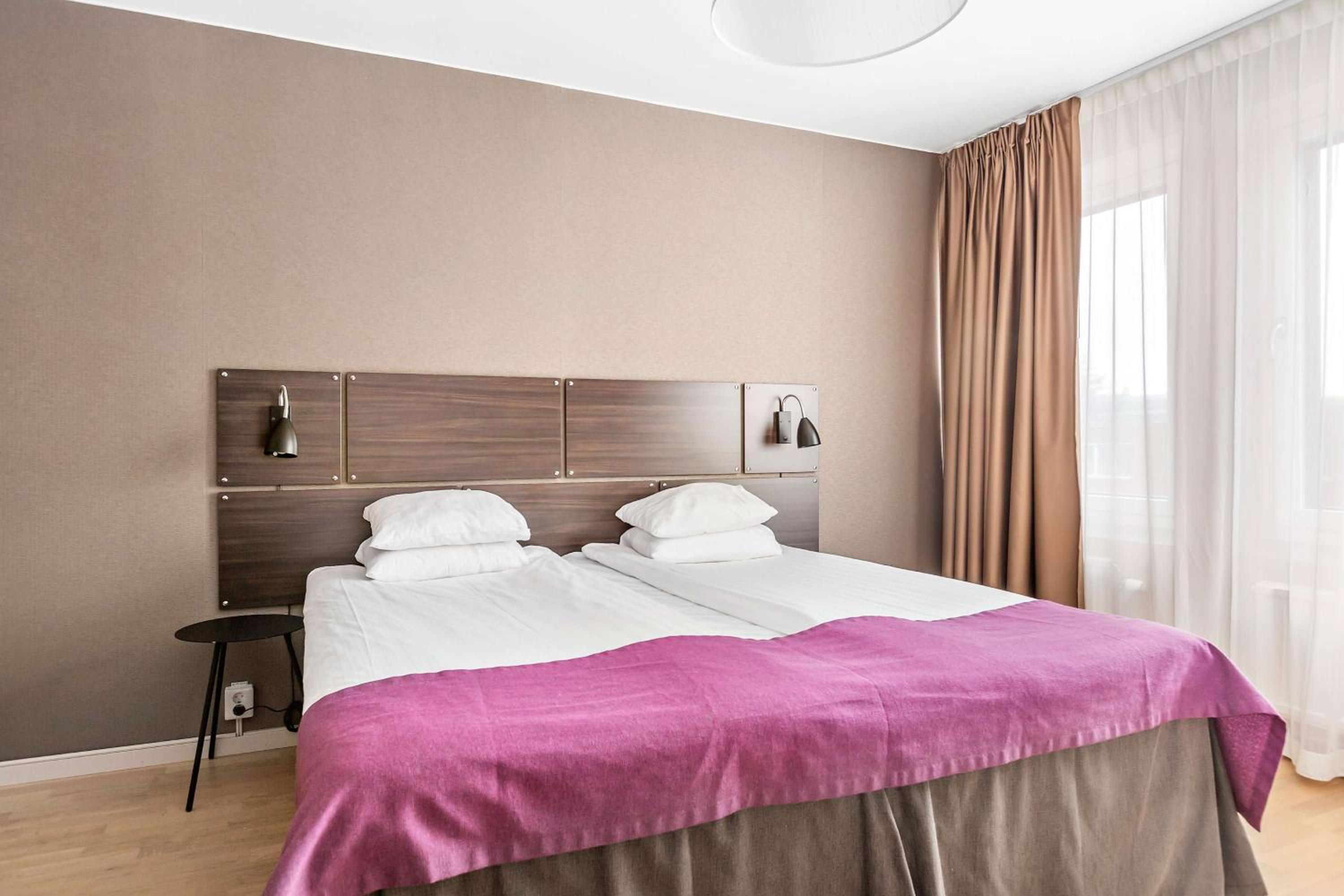 Standard Twin Room - Photo 1