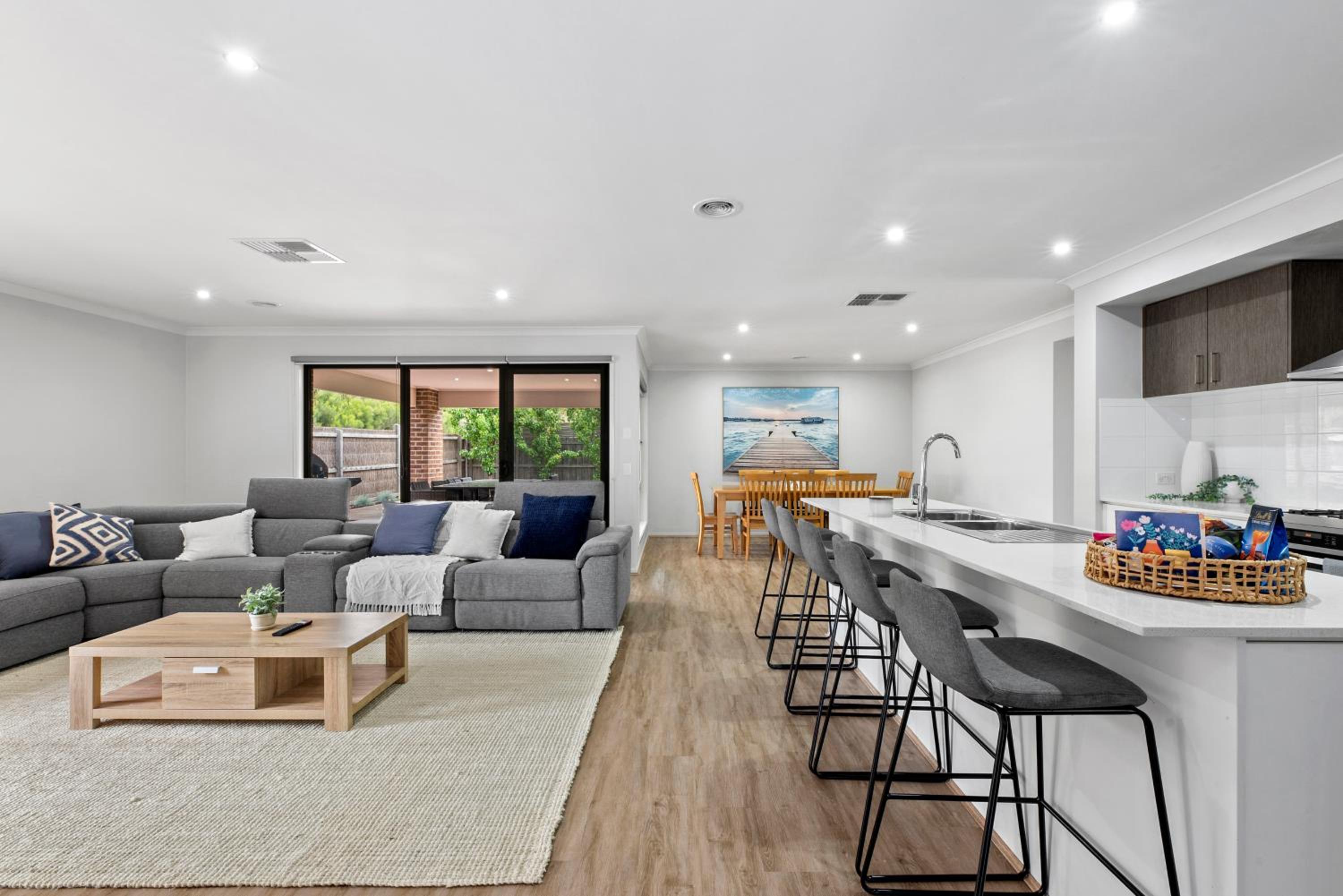 Four-Bedroom House photo 1