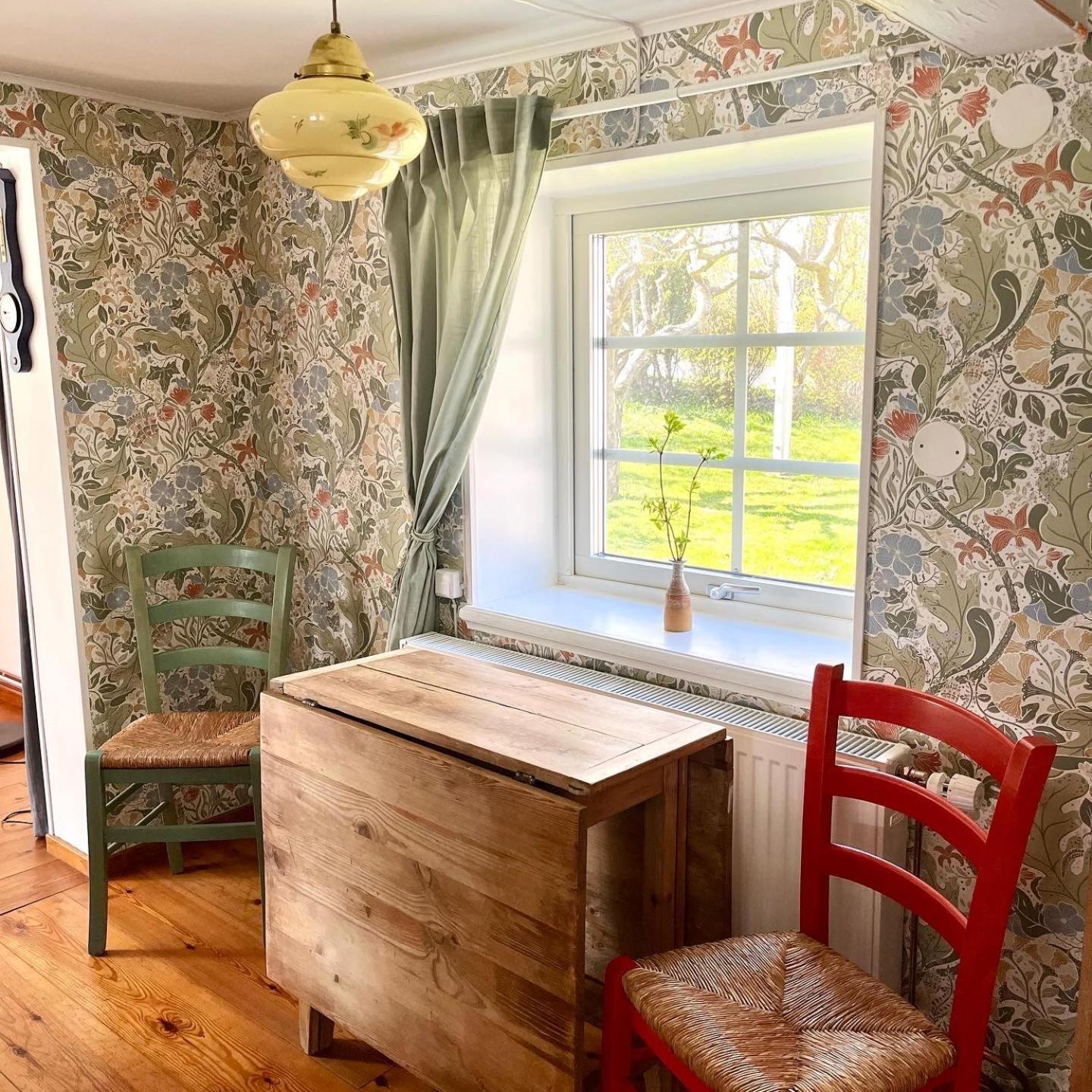 Two-Bedroom House - Photo 4