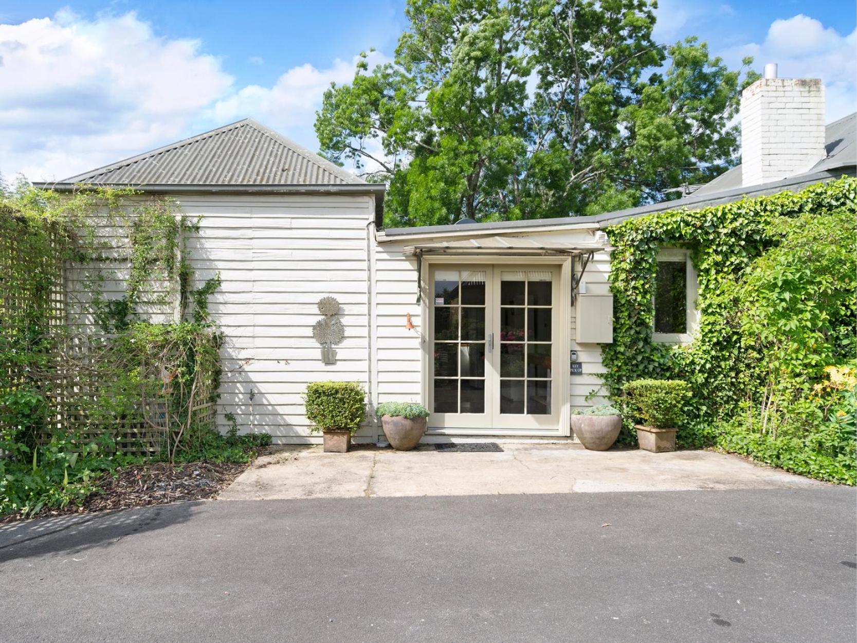 Watchouse 4 Bedroom Cottages photo 3