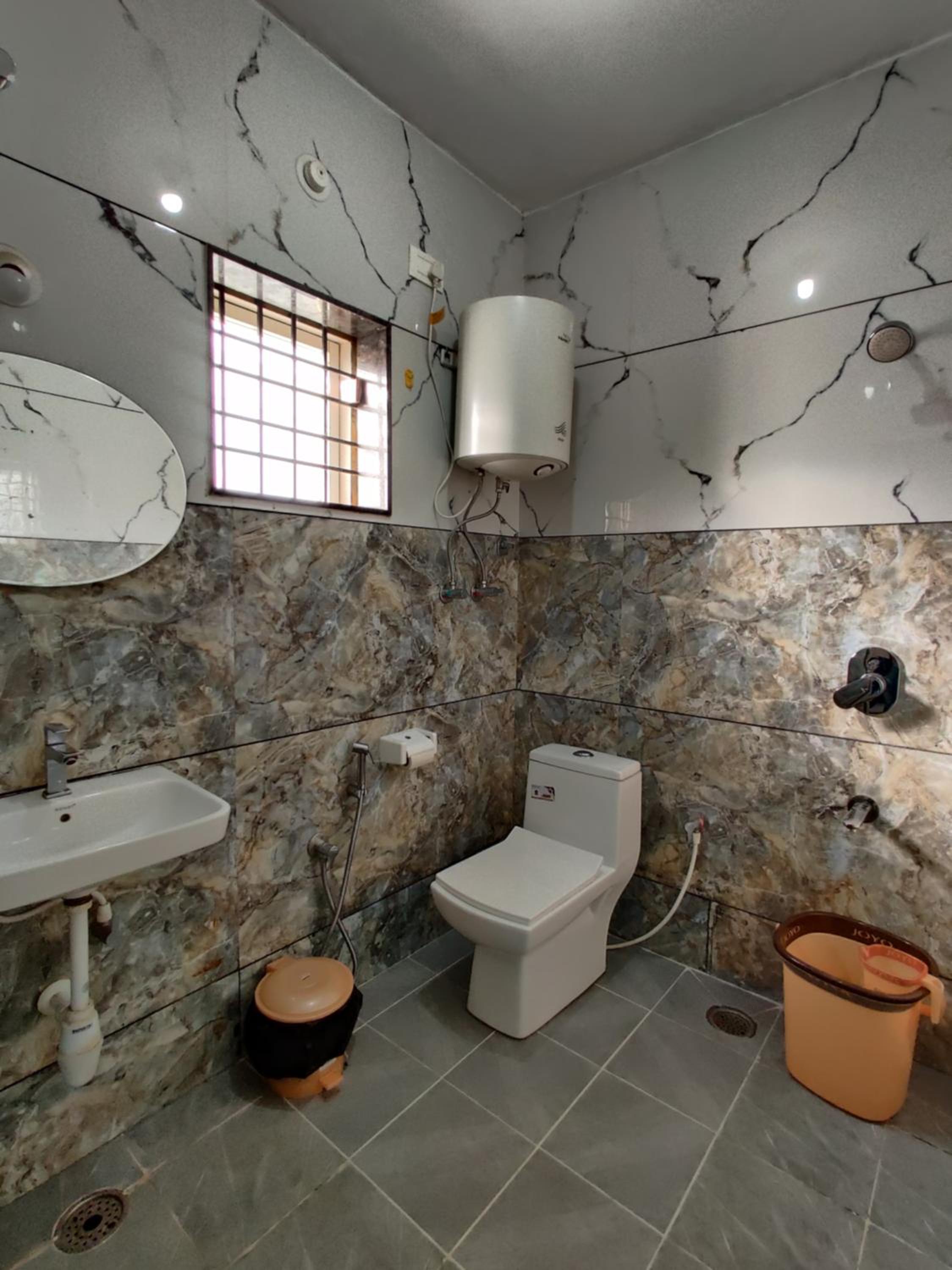 Two-Bedroom Apartment - Photo 4