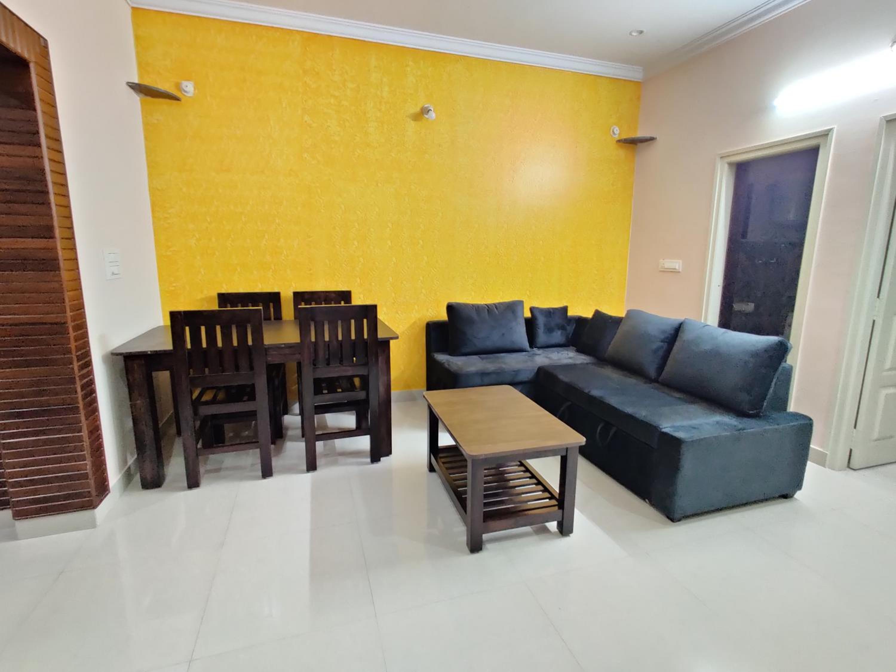 Two-Bedroom Apartment - Photo 3