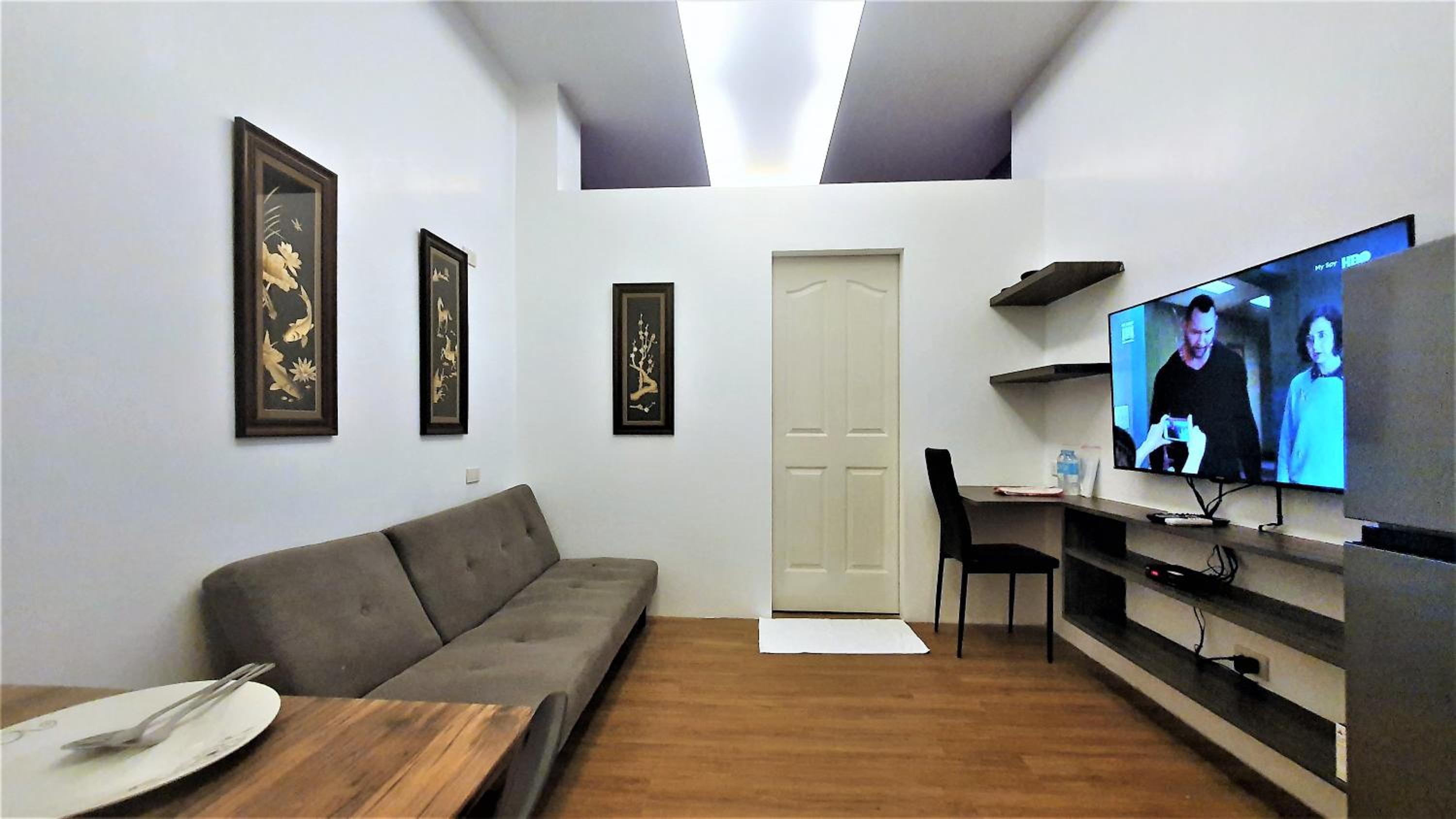 Standard Suite - Photo 6