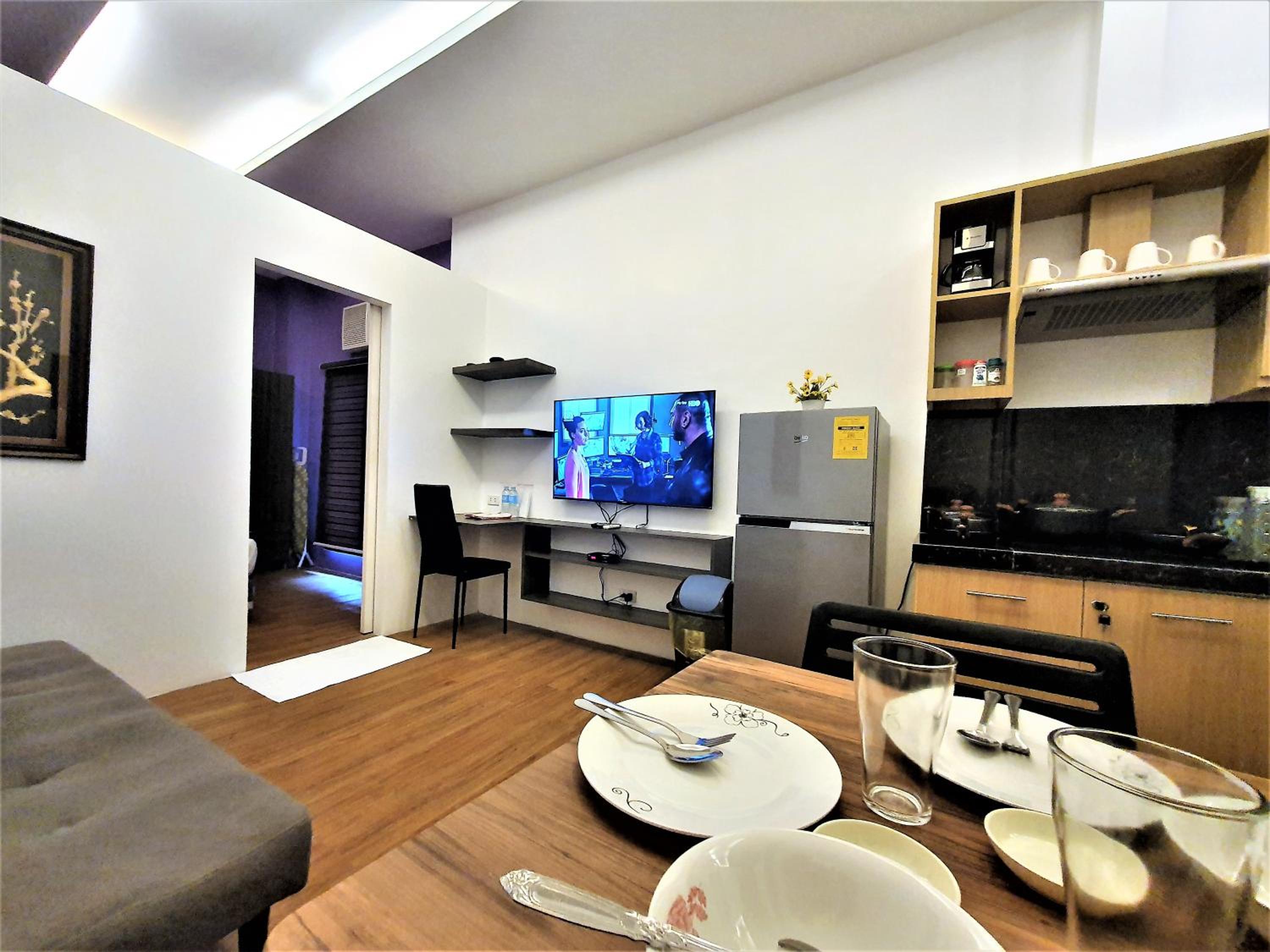 Standard Suite - Photo 1