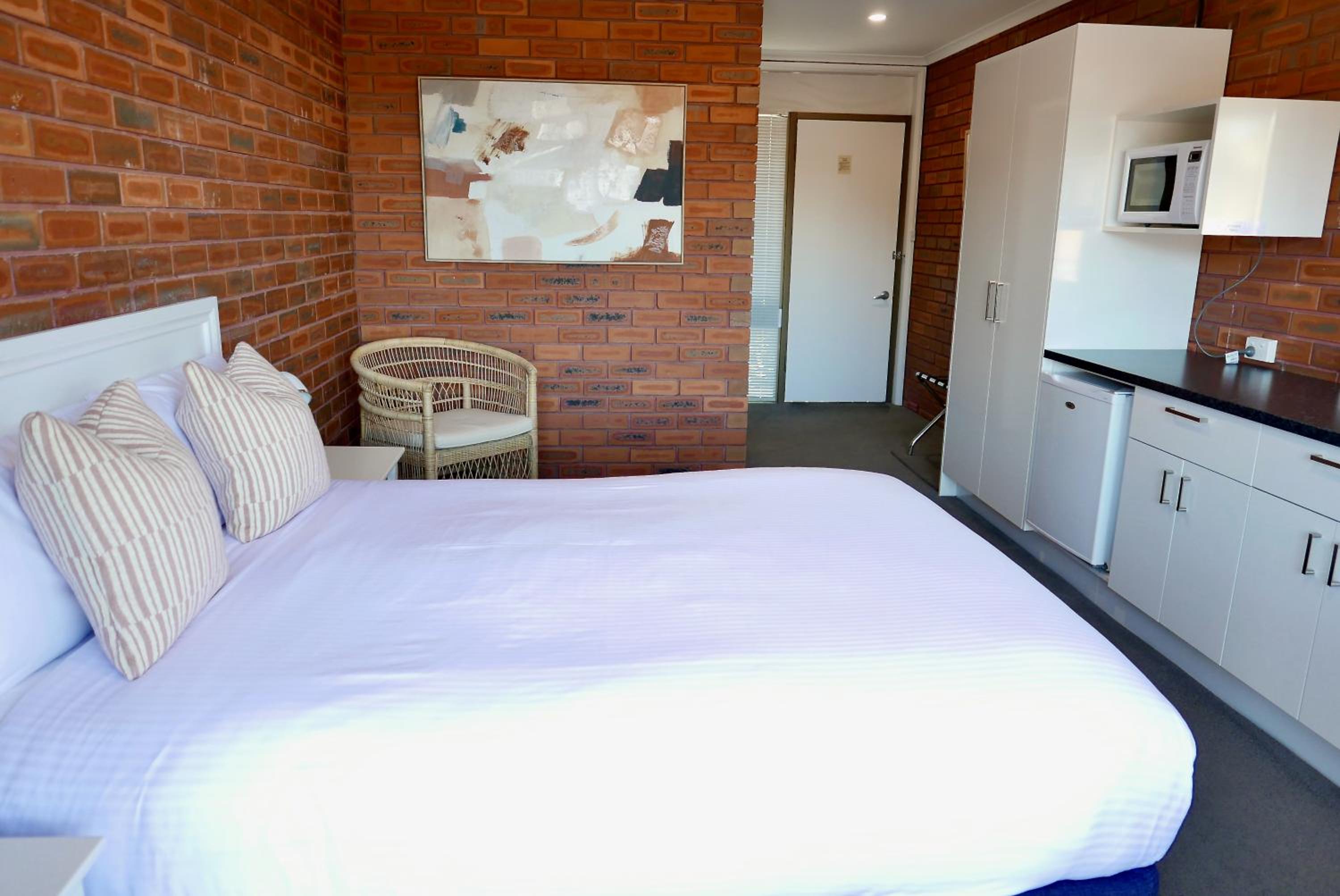 Queen Room With Balcony photo 3