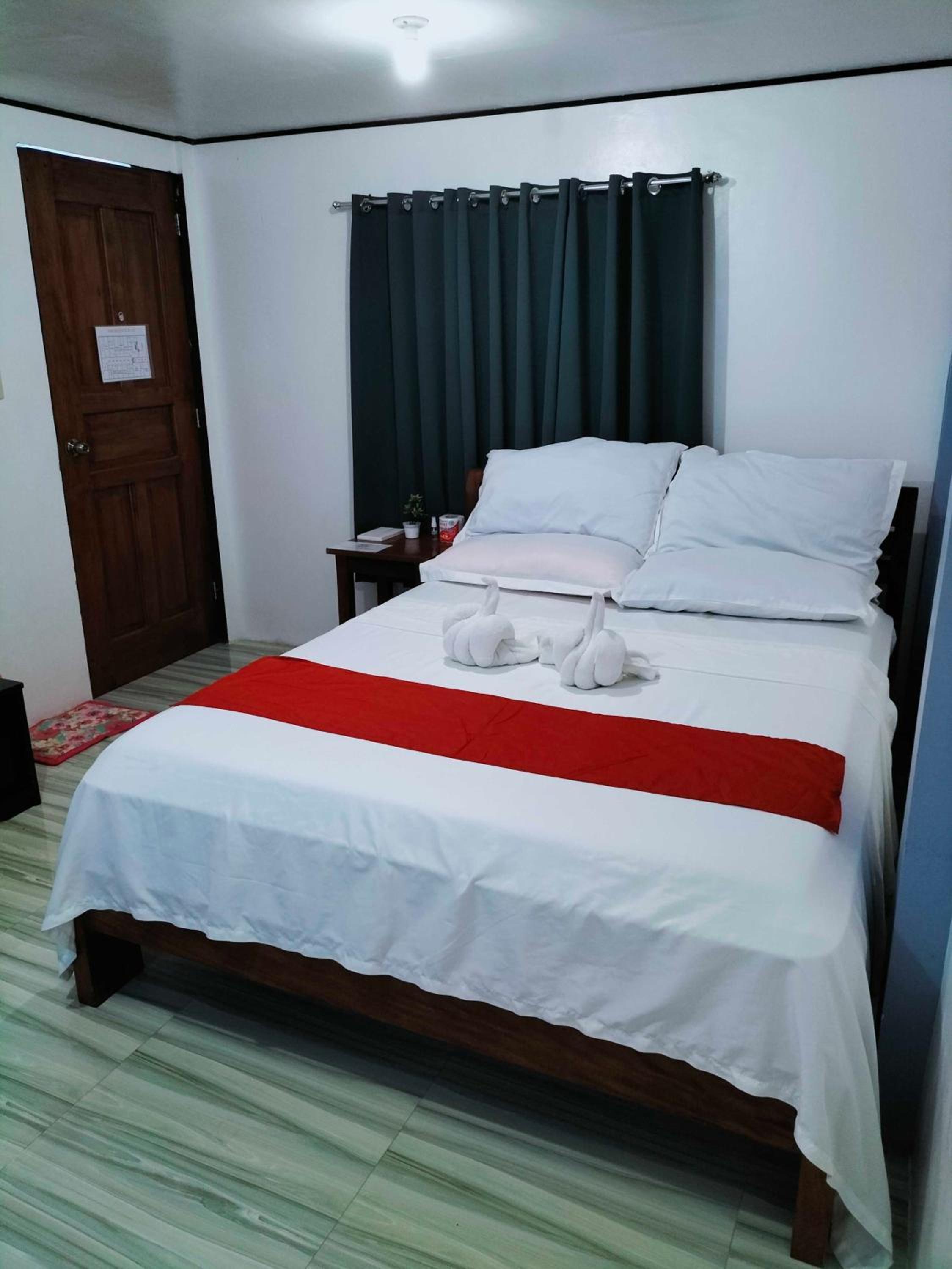 Standard Queen Room - Photo 5
