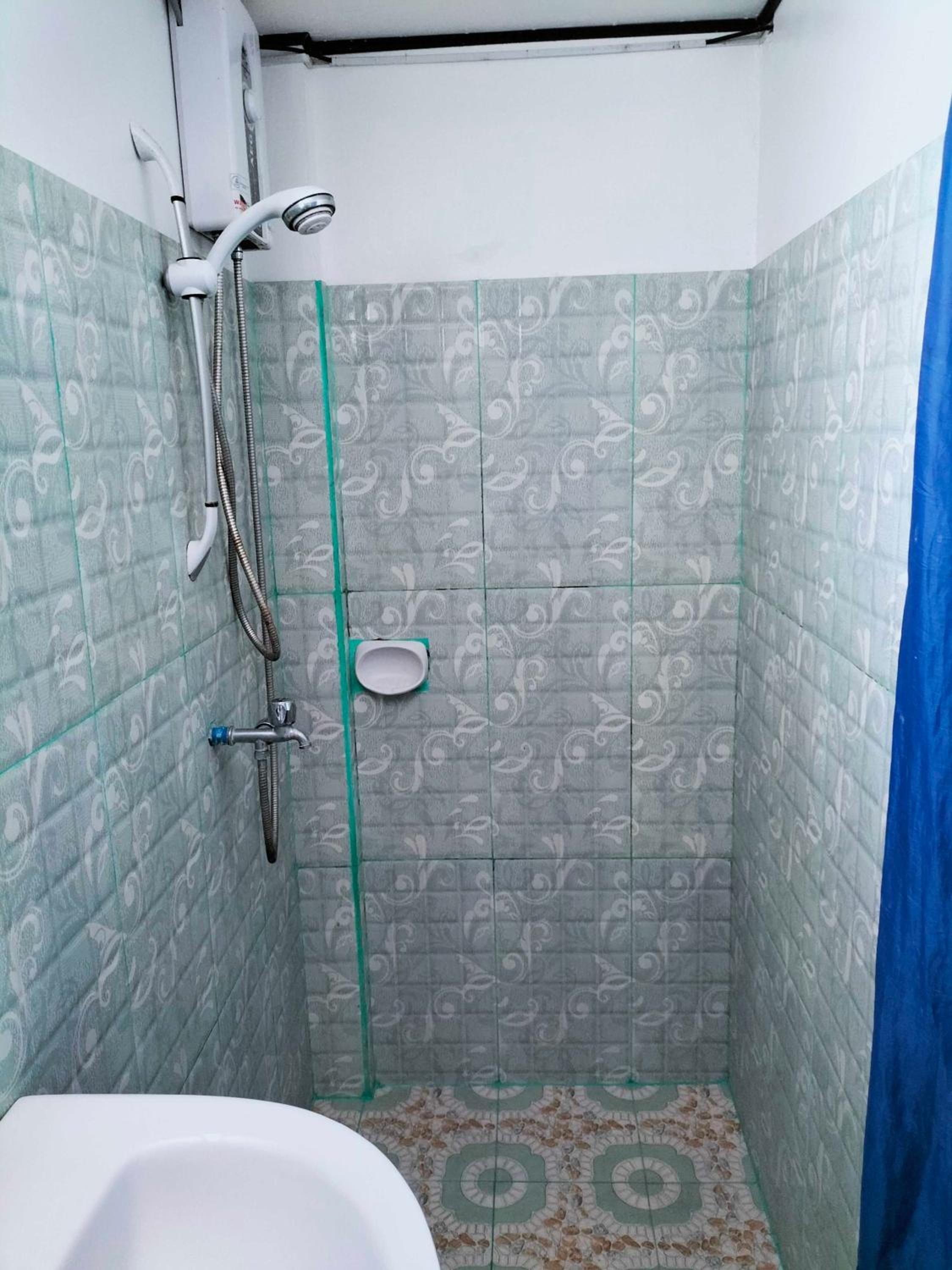 Standard Queen Room - Photo 2
