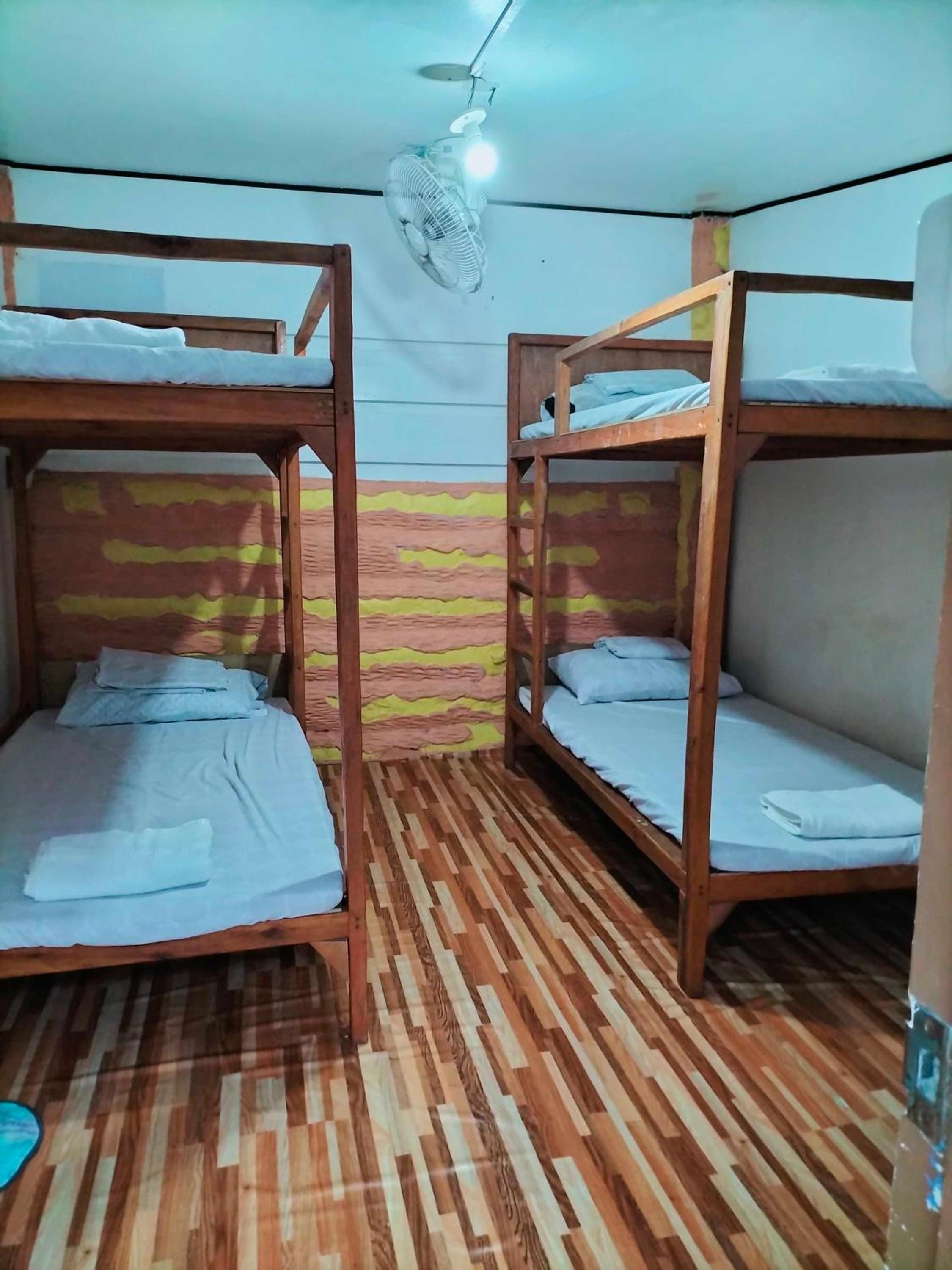 Classic Quadruple Room - Photo 3