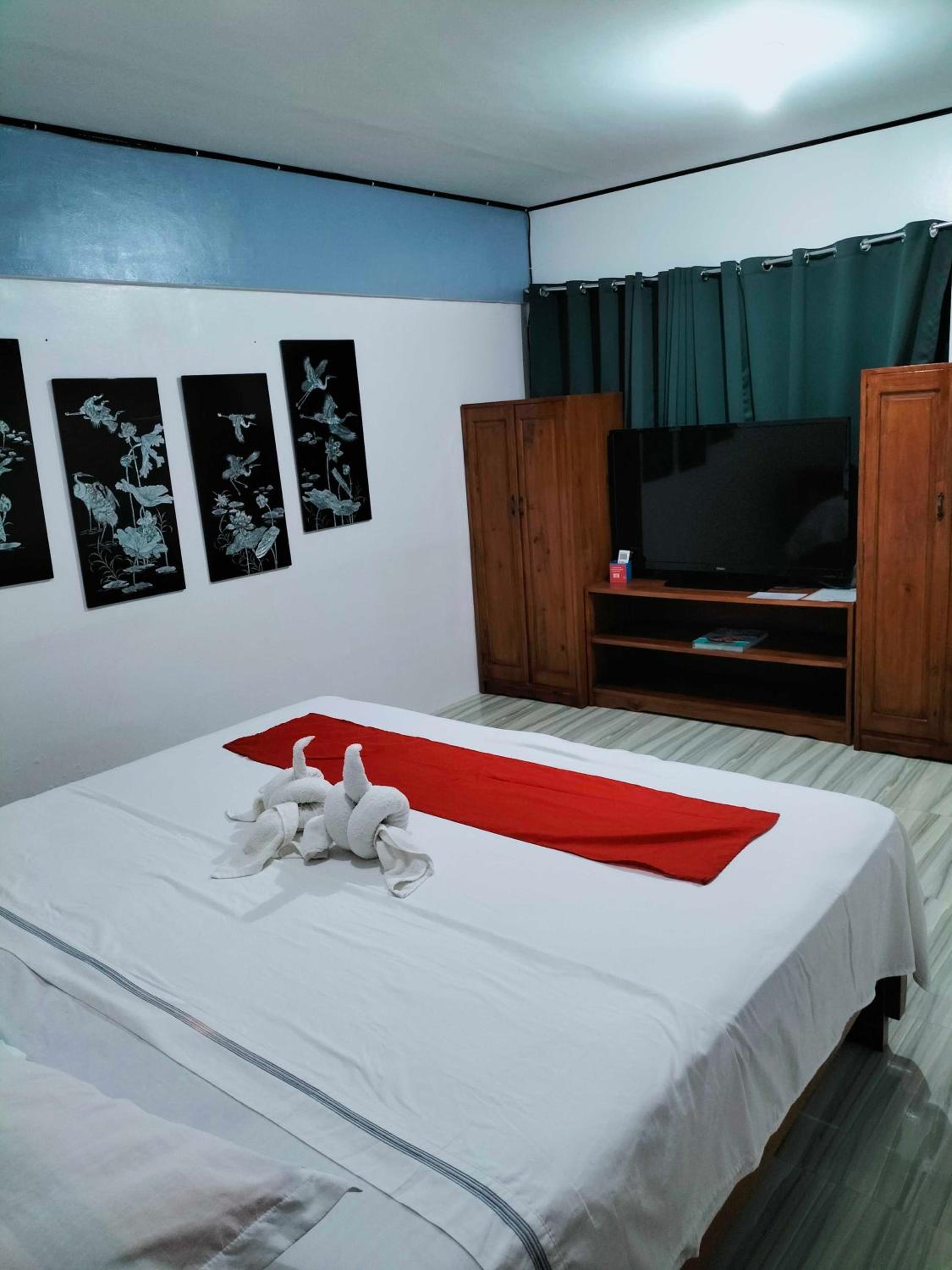 Superior King Room - Photo 5
