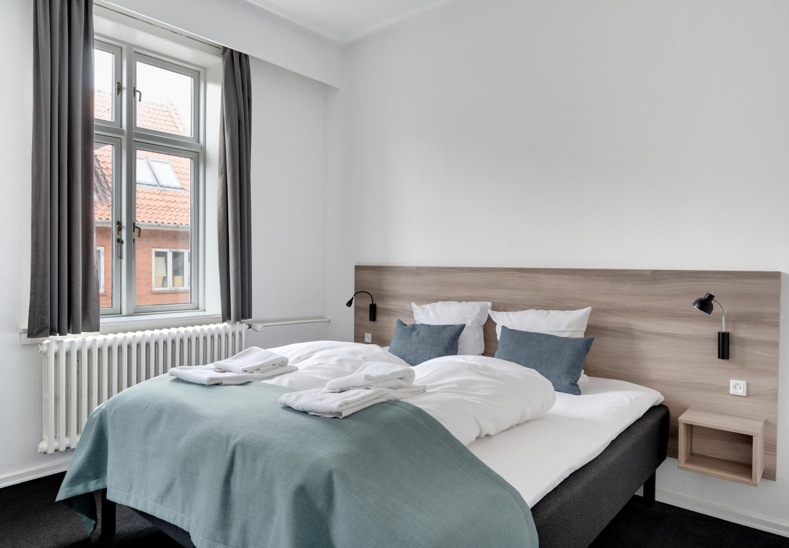 Deluxe Double Room with Shower