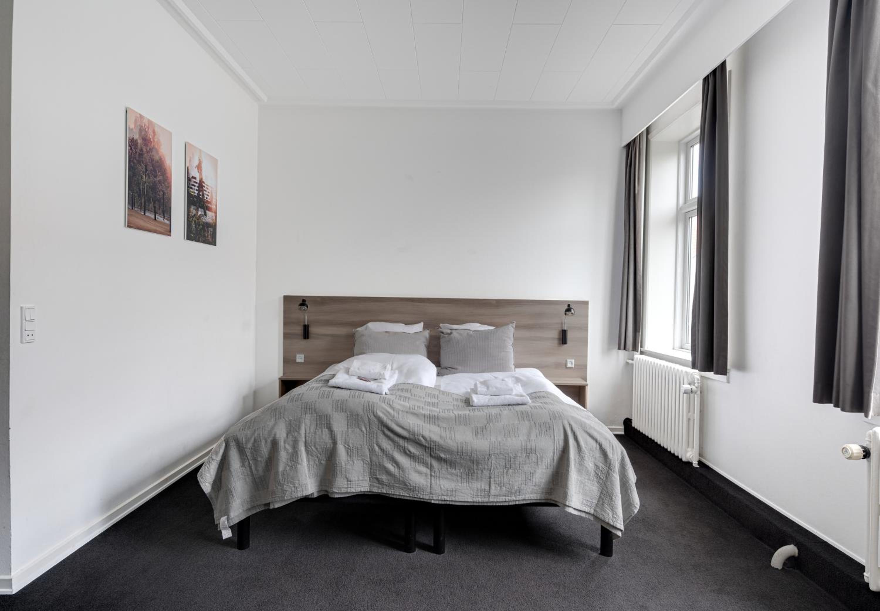 Standard Double Or Twin Room - Photo 20