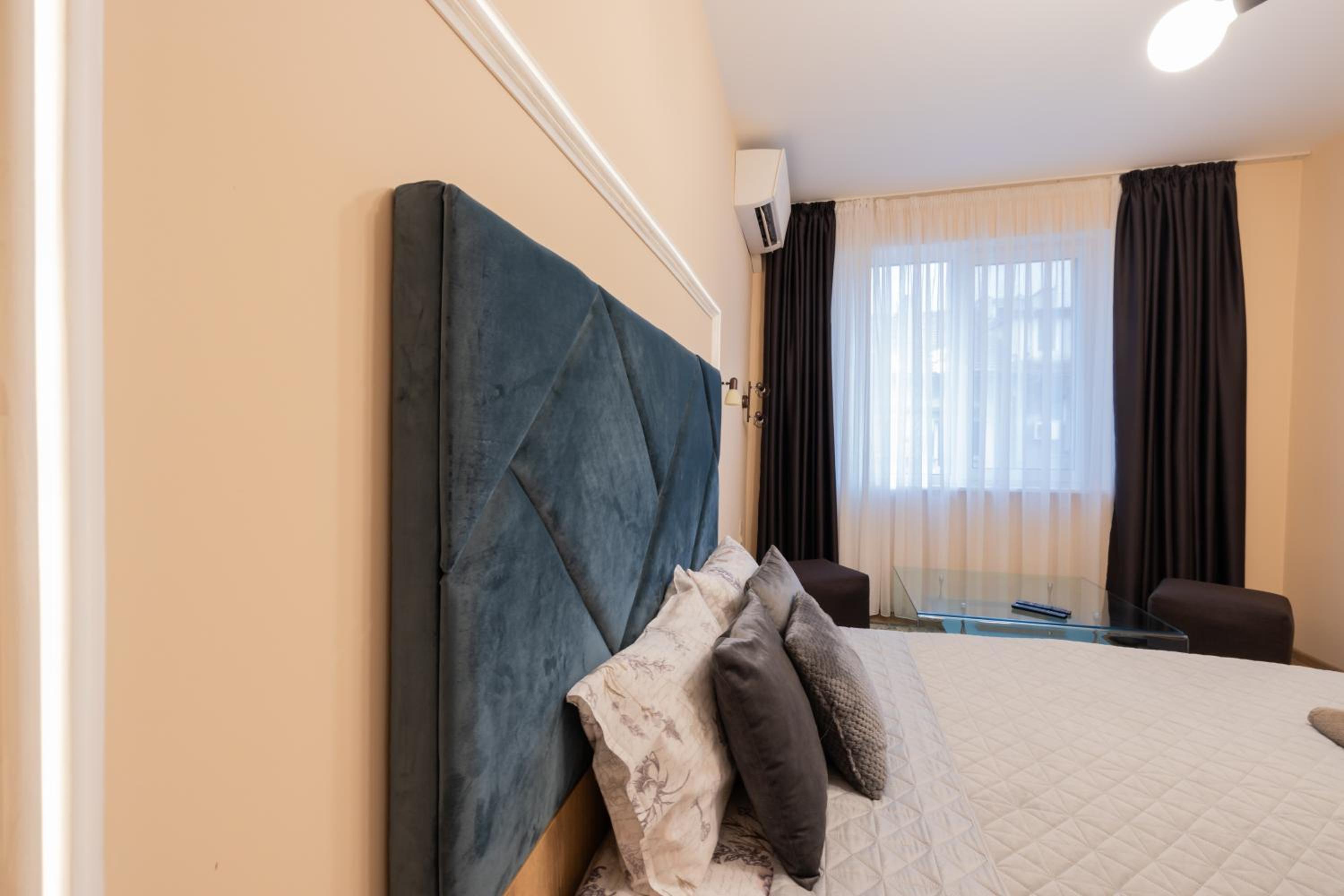 Two-Bedroom Apartment - Photo 7