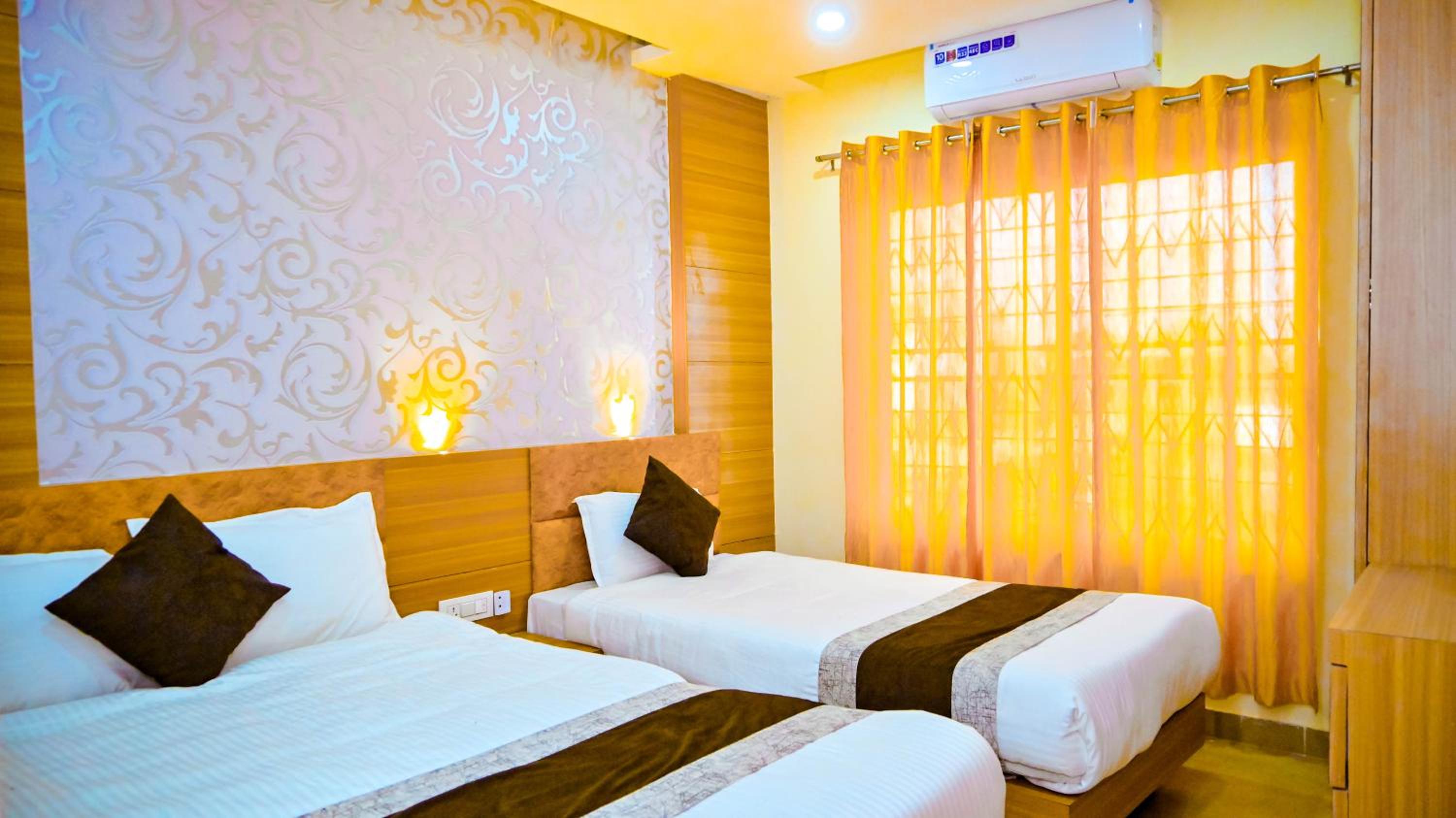 Deluxe Double Room photo 2