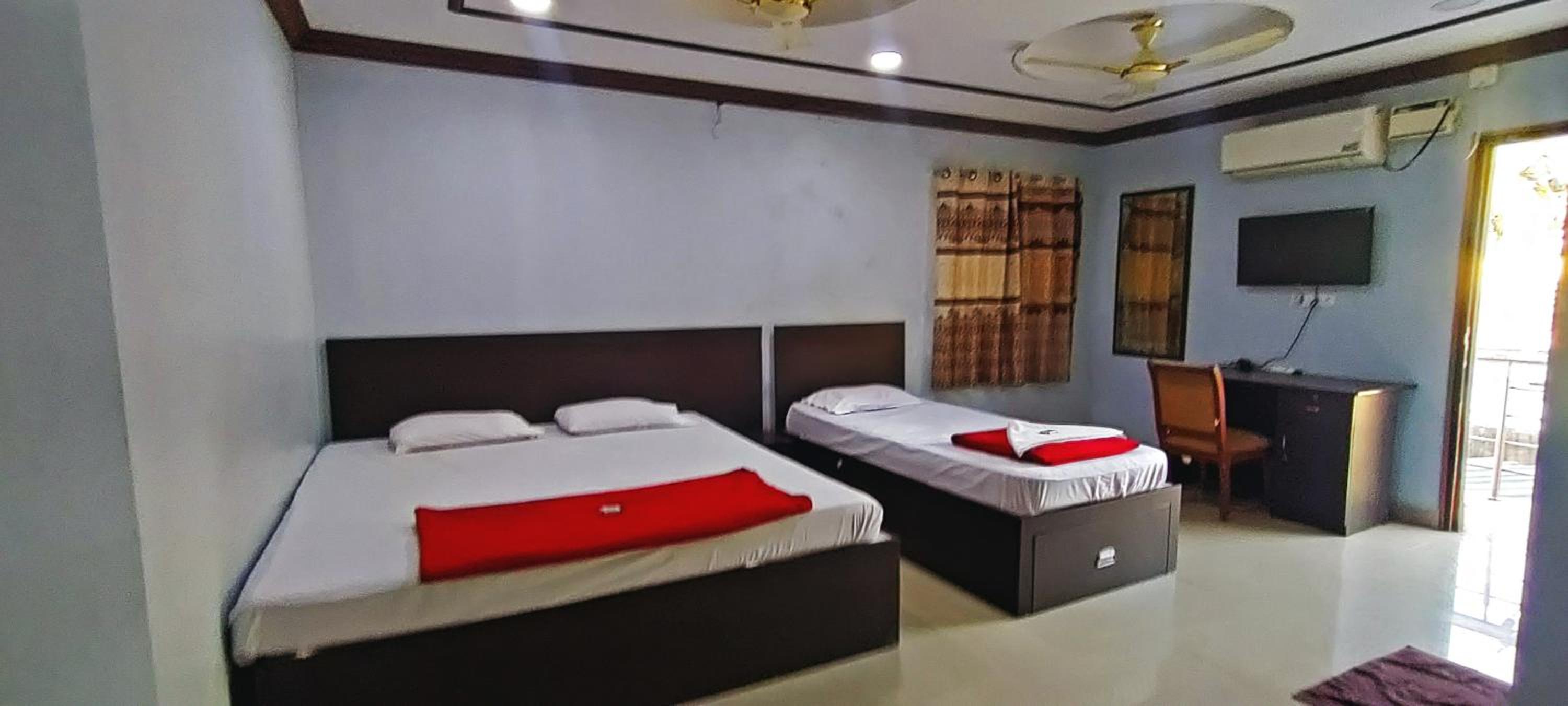 Deluxe Triple Room - Photo 24