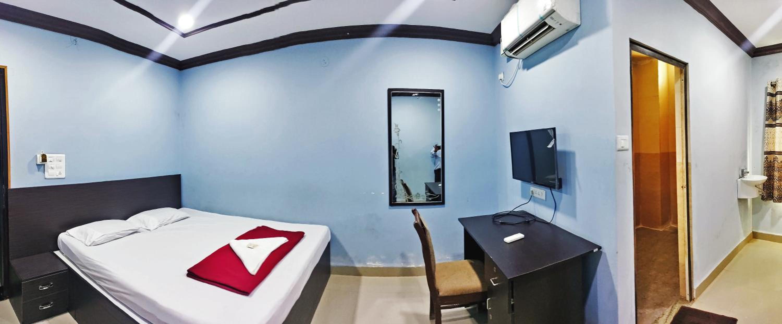 Deluxe Double Room - Photo 17