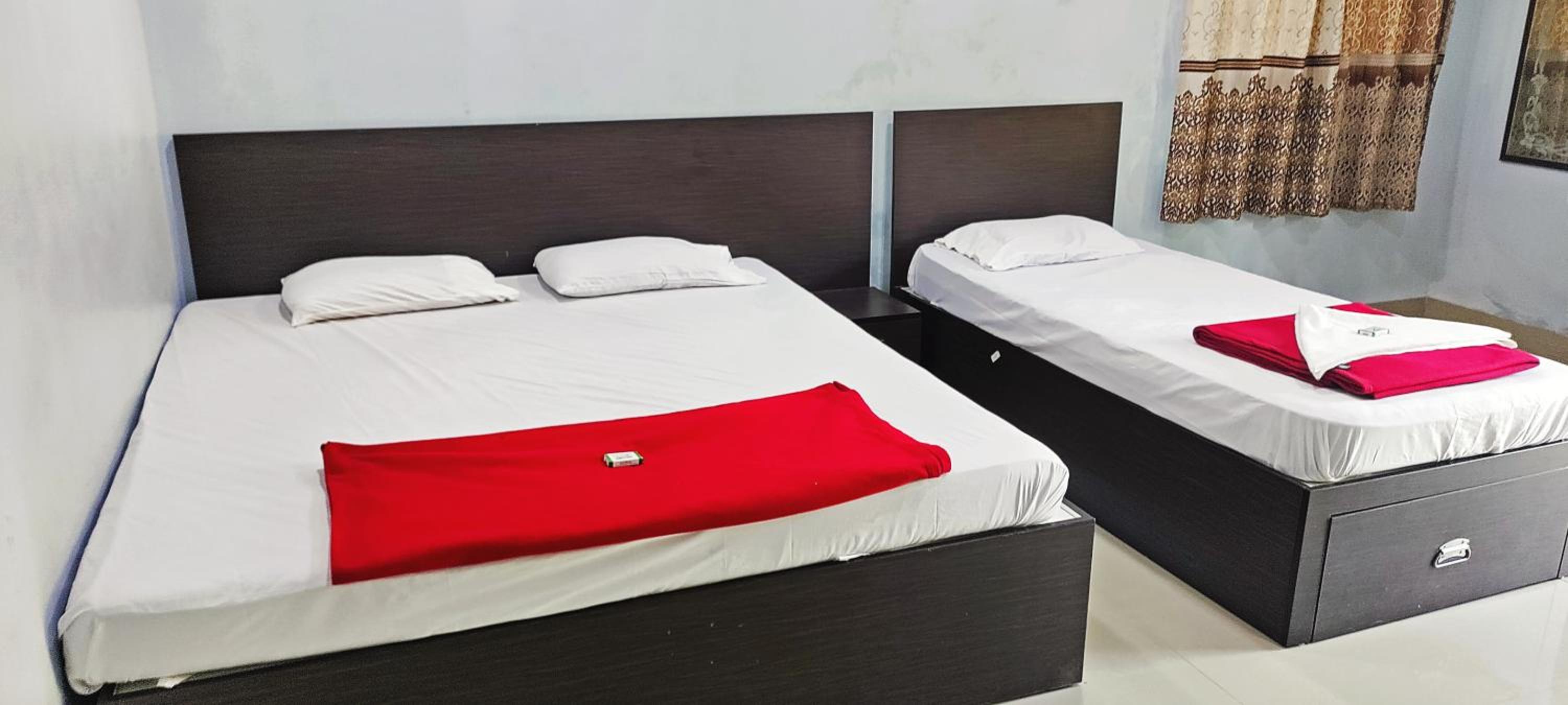 Deluxe Triple Room - Photo 20