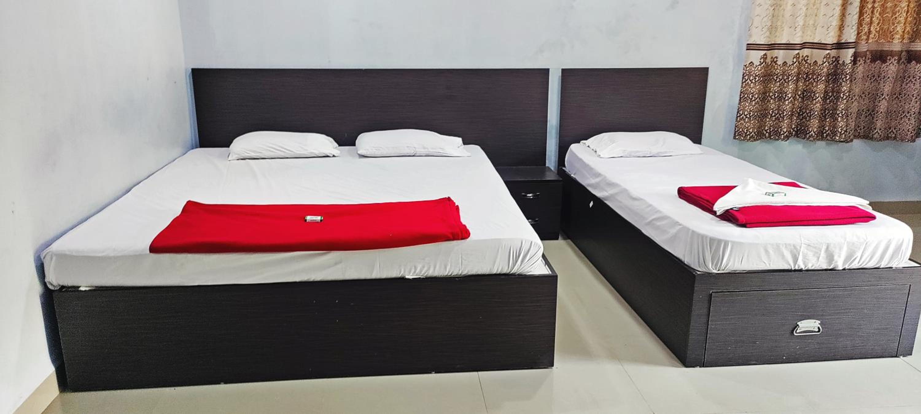 Deluxe Triple Room - Photo 16
