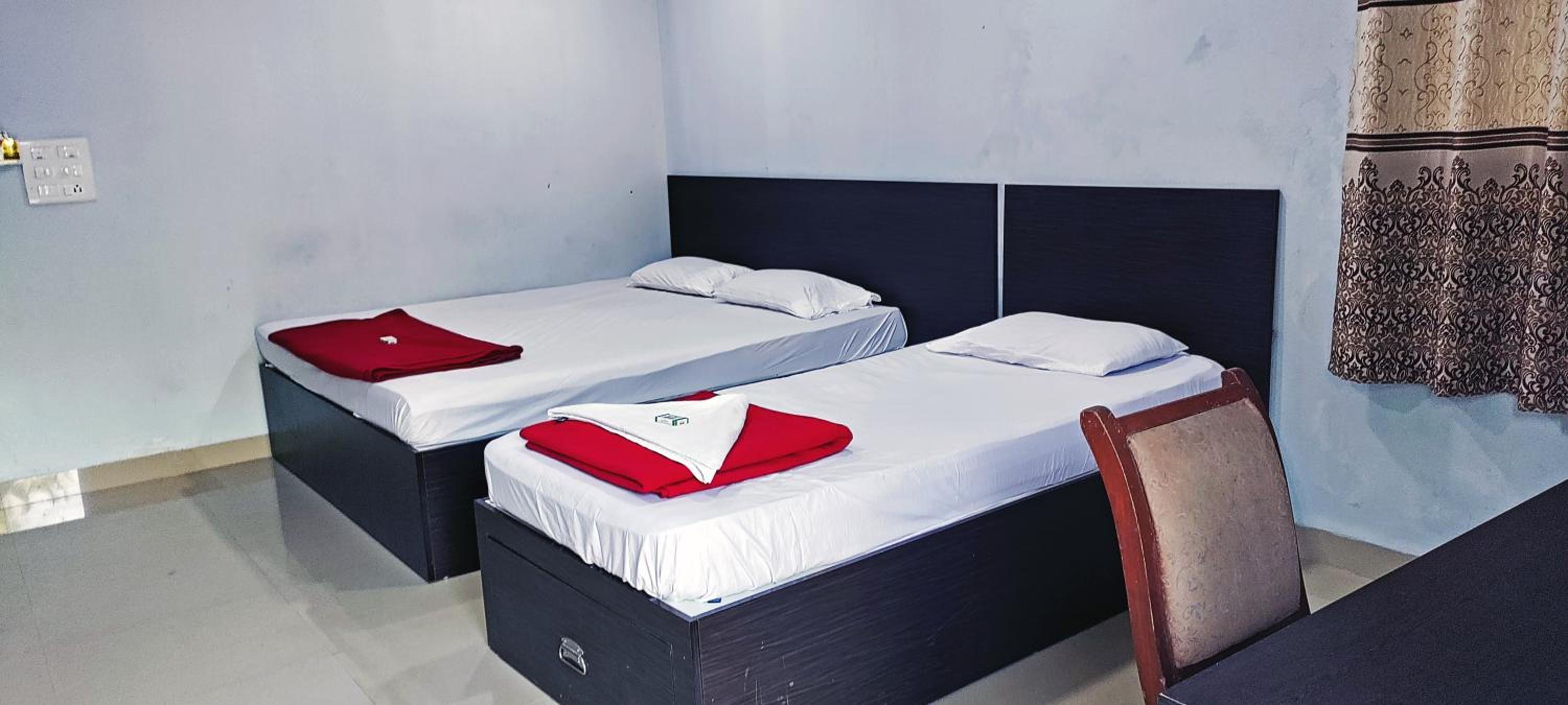 Deluxe Triple Room - Photo 13
