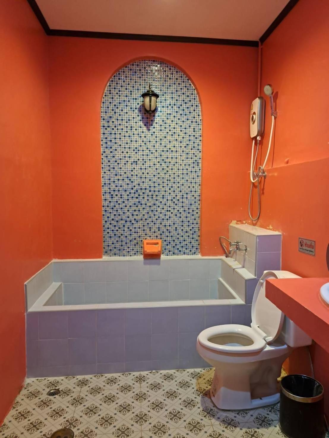 Deluxe King Room photo 3