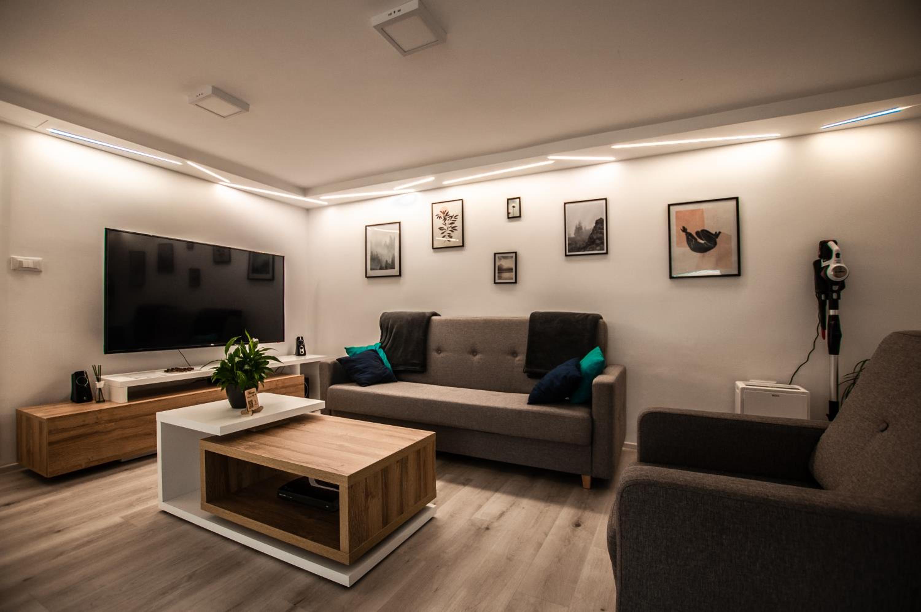 One-Bedroom Apartment - Photo 18