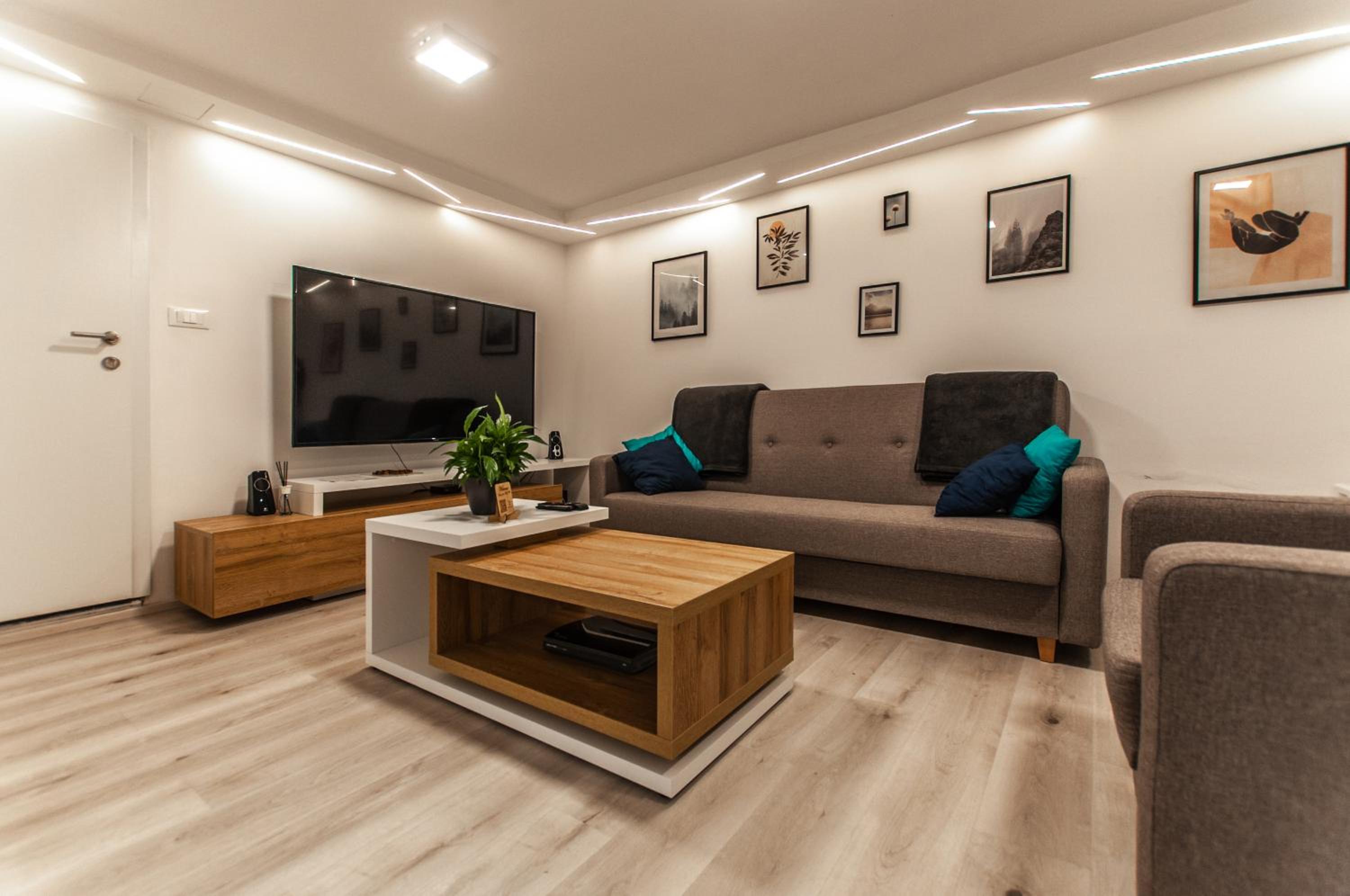 One-Bedroom Apartment - Photo 22