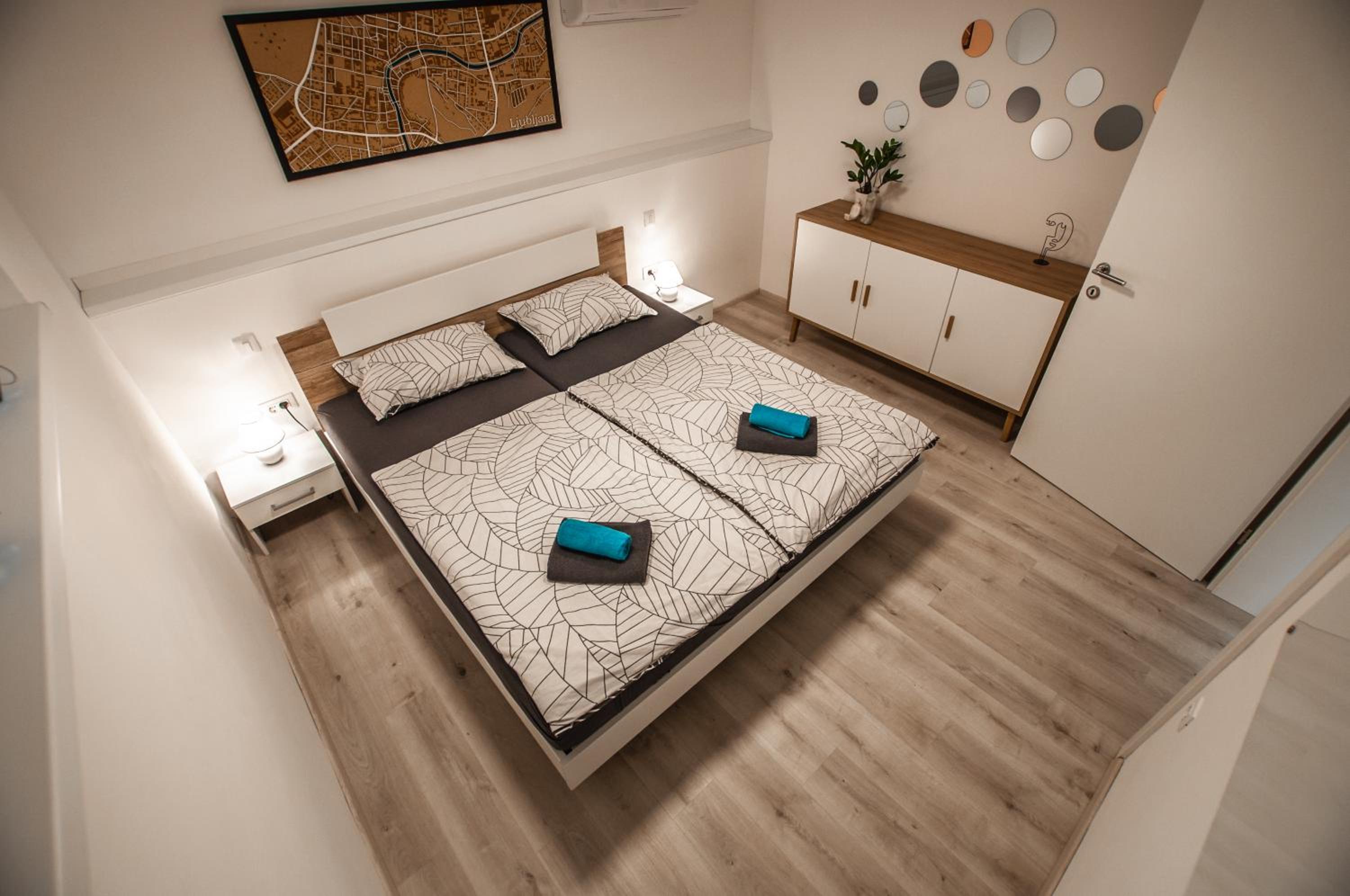 One-Bedroom Apartment - Photo 24