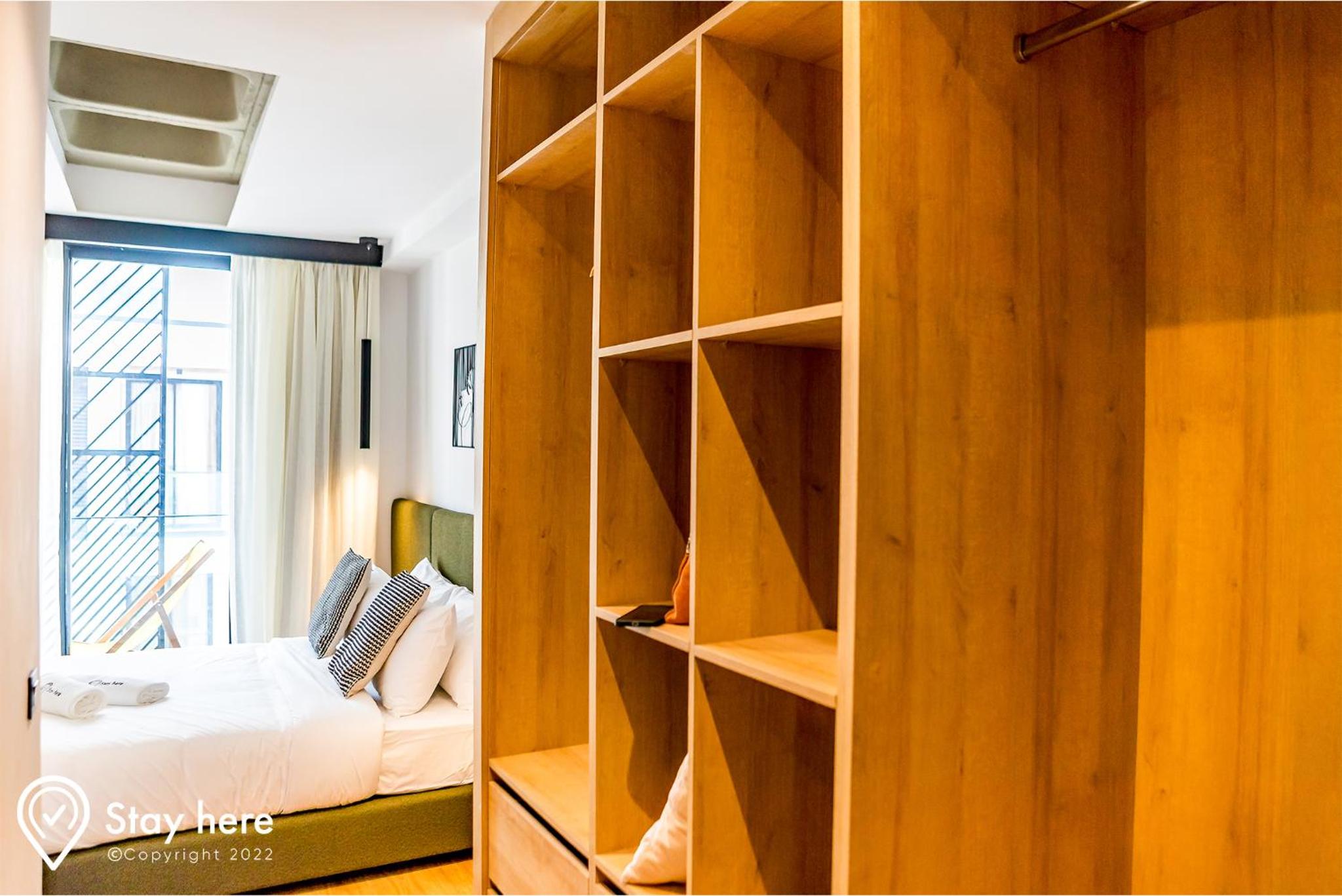 One-Bedroom Apartment - Photo 1