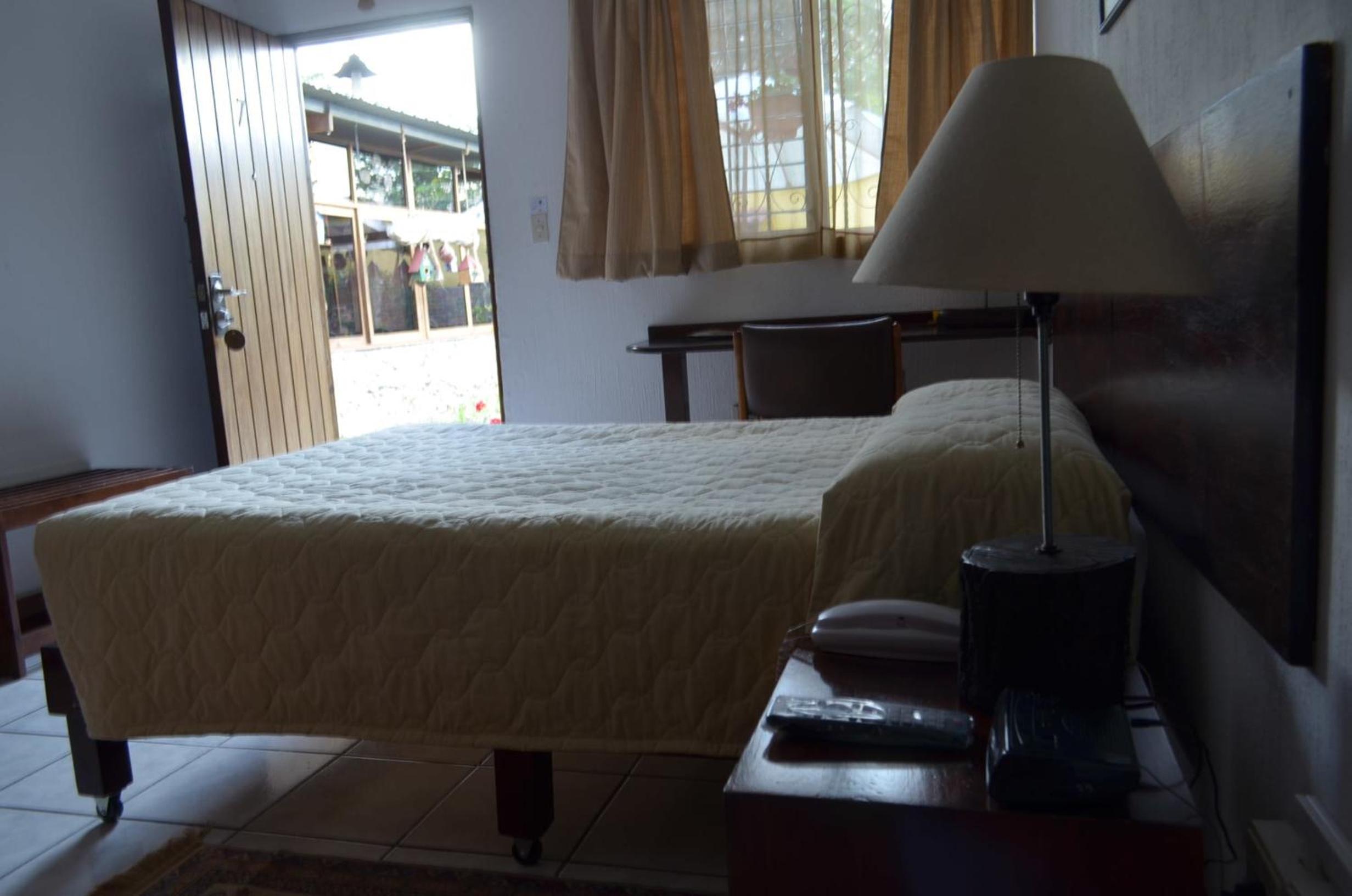 Single Room photo 2
