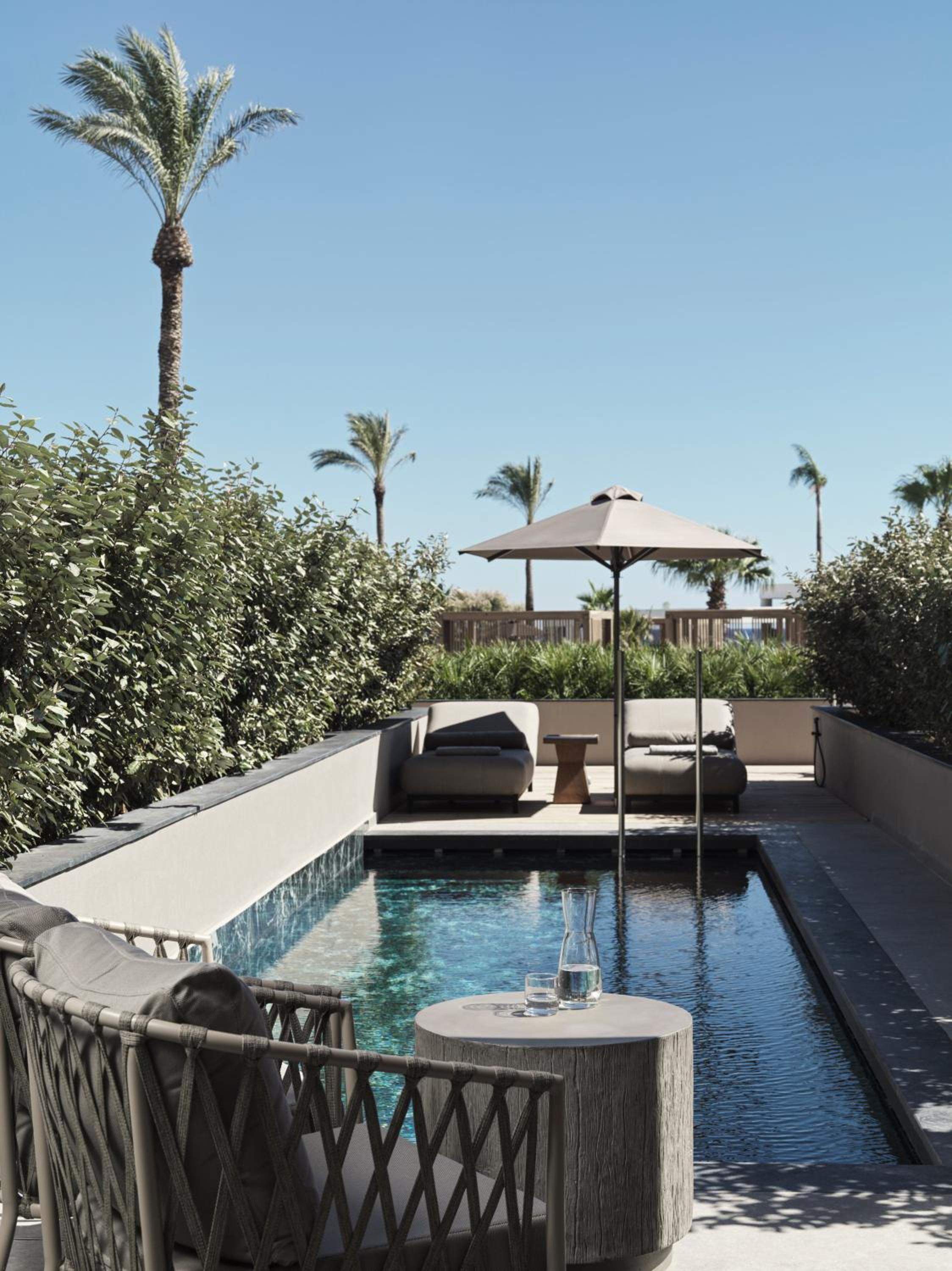 Open Plan Suite Partial Sea View with Private Pool - Photo 18
