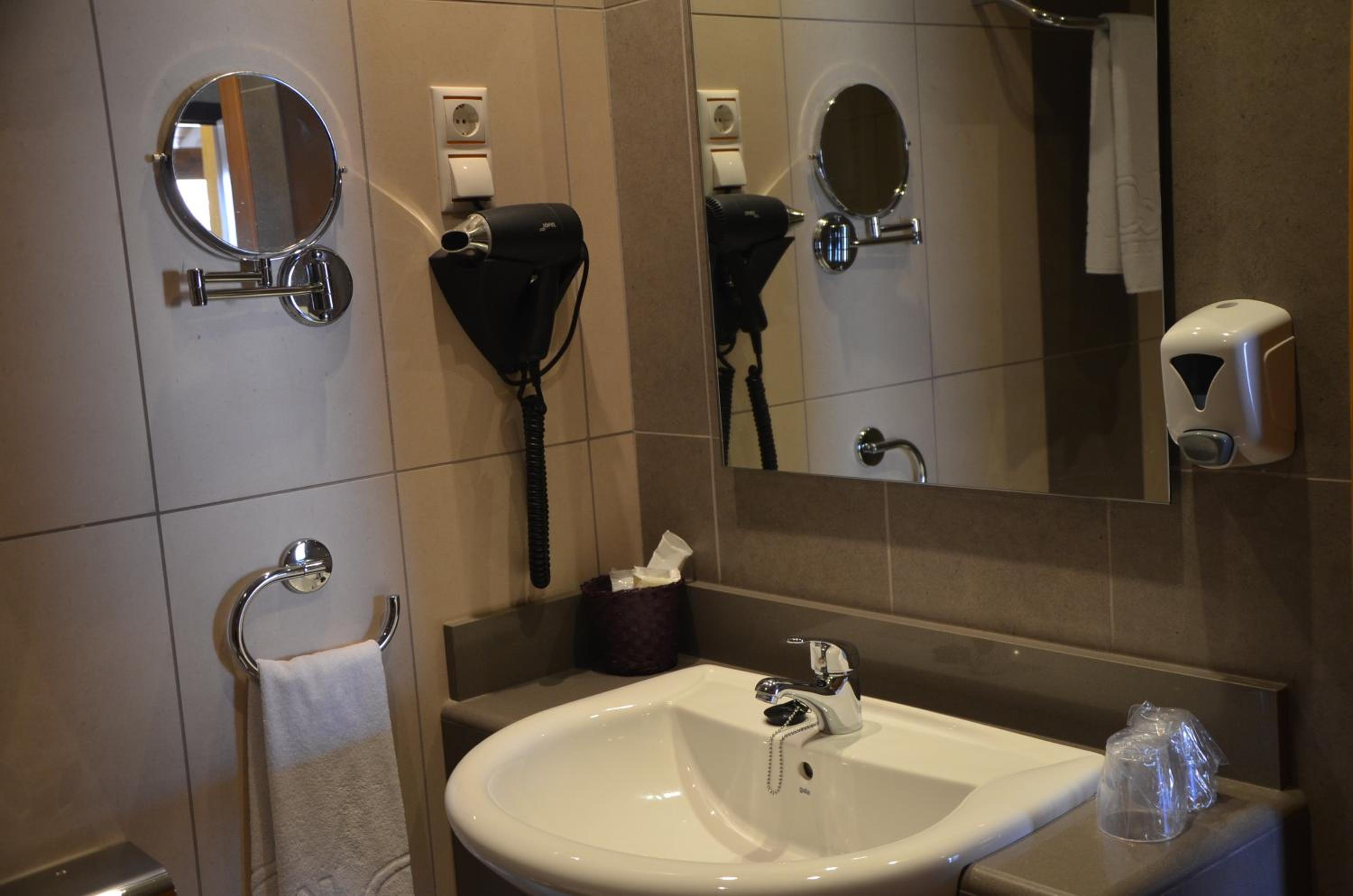 Single Room photo 3