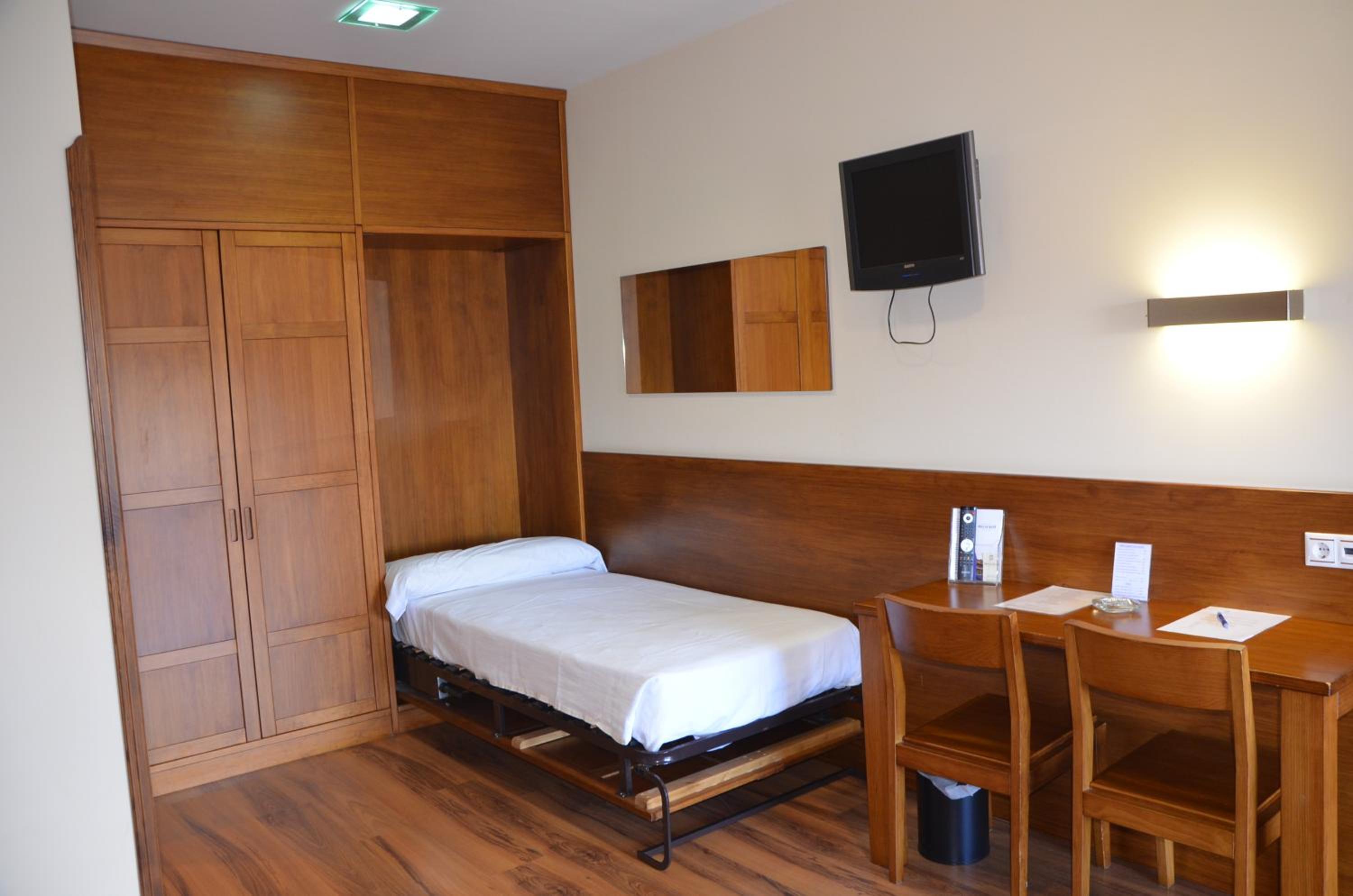 Triple Room - Photo 6