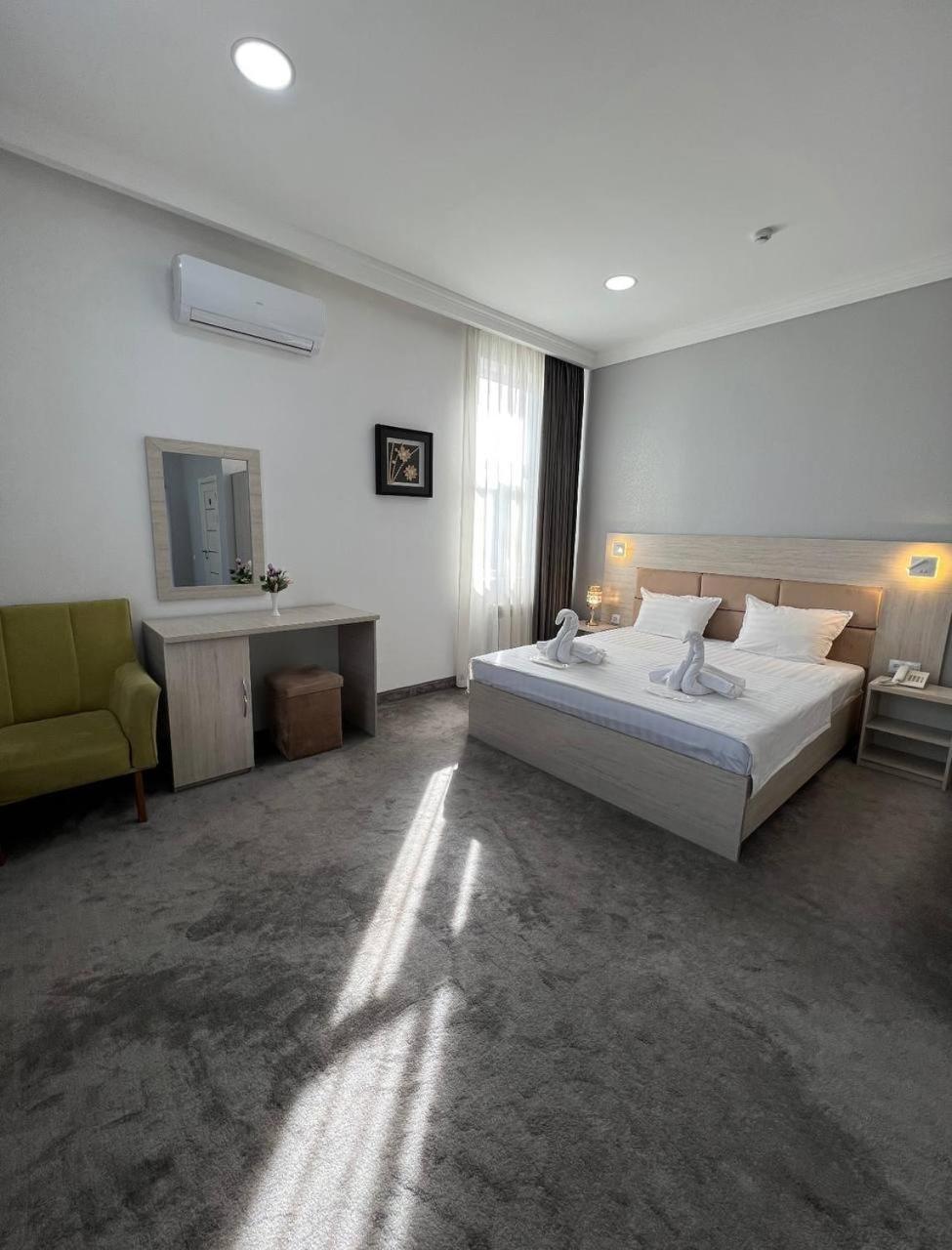Deluxe Double Room - Photo 14