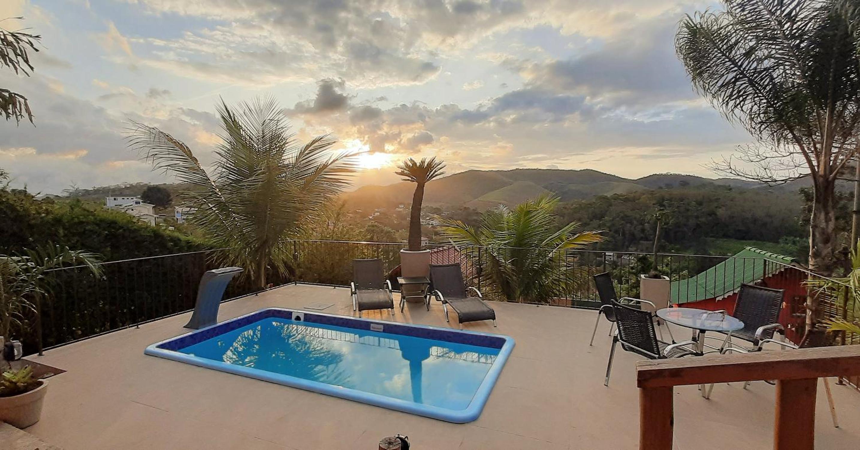 Suite with Mountain View - Photo 8