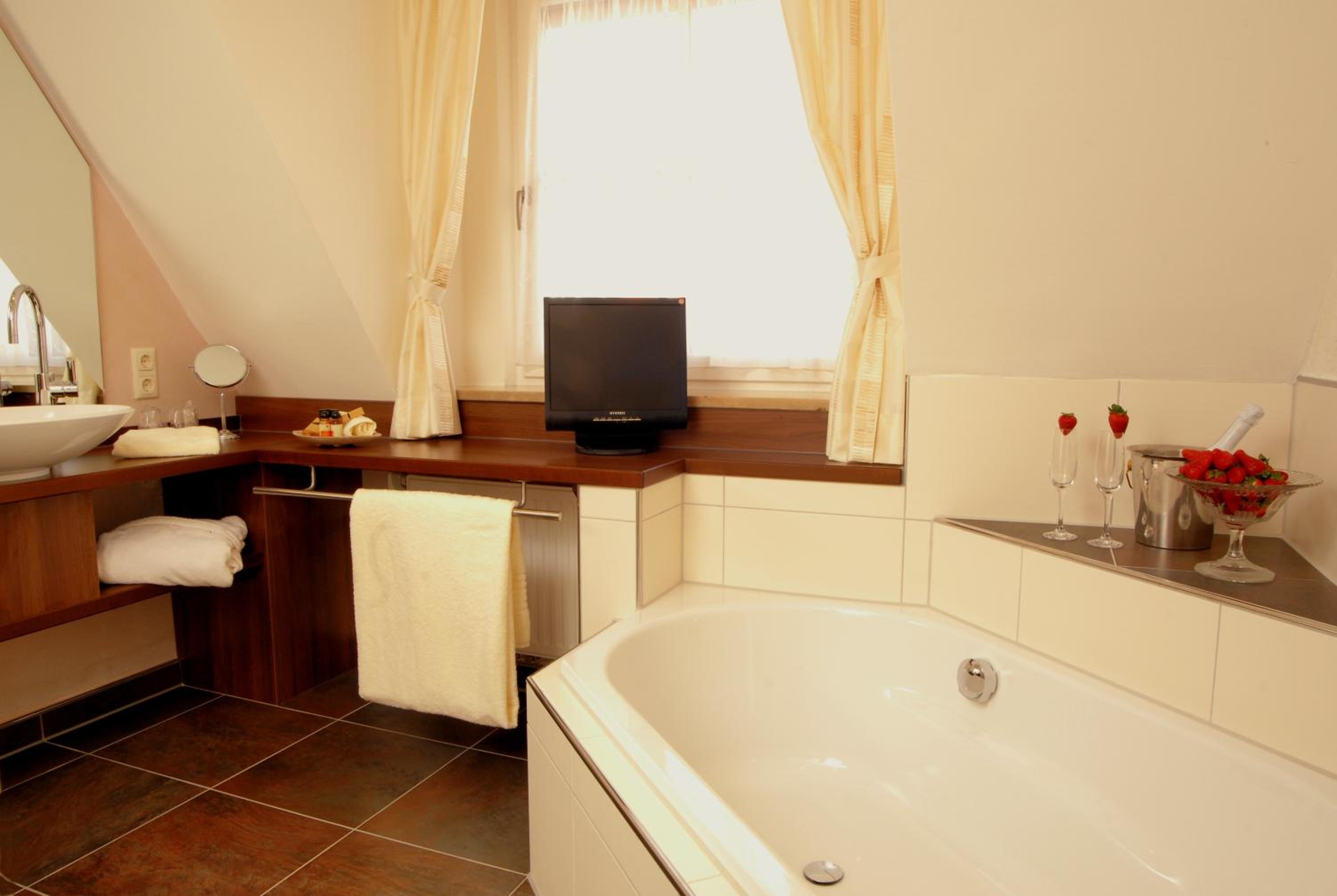 Romantik Double Room - Large - Photo 3