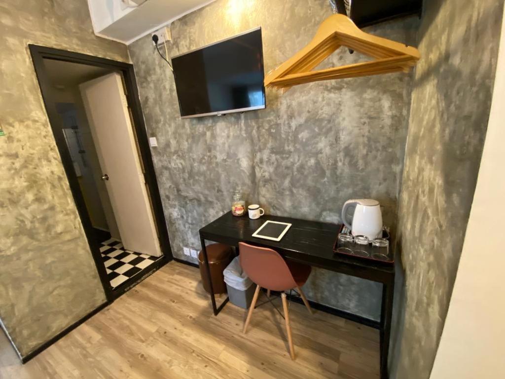 Deluxe Double Room (2 Adults + 1 Child)