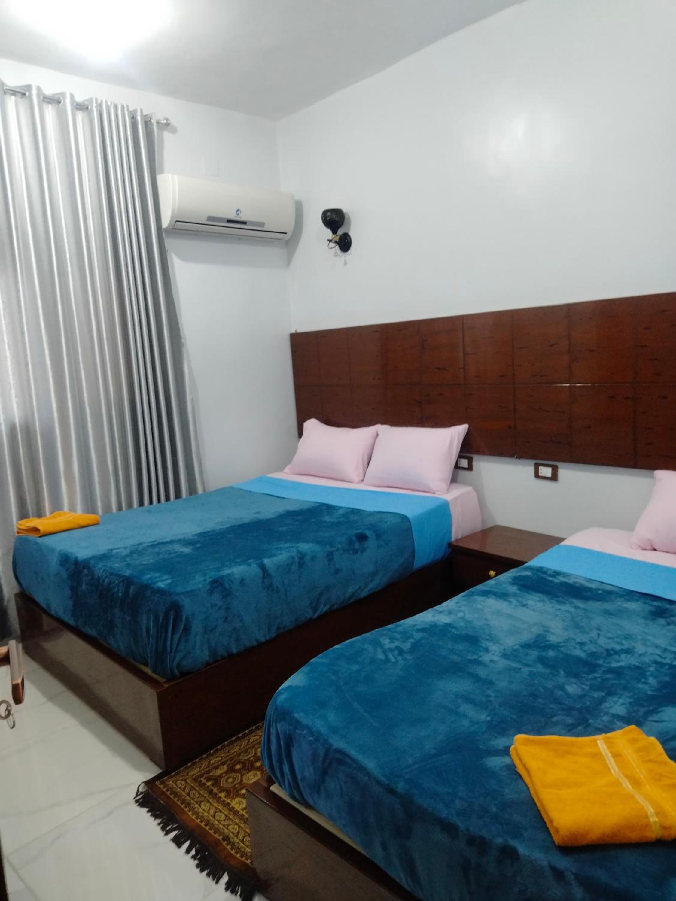 Economy Double Room - Photo 15