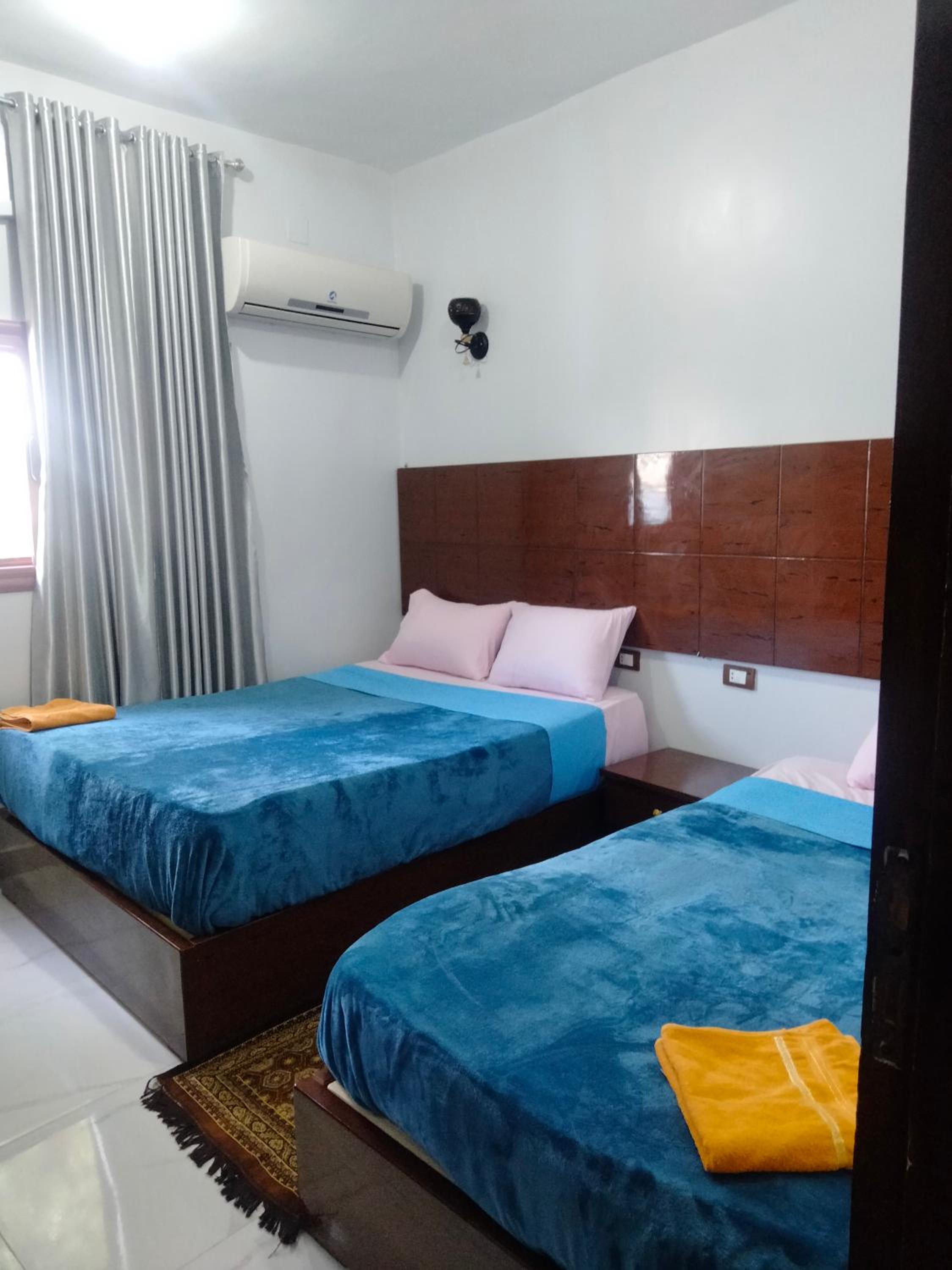 Economy Double Room - Photo 18