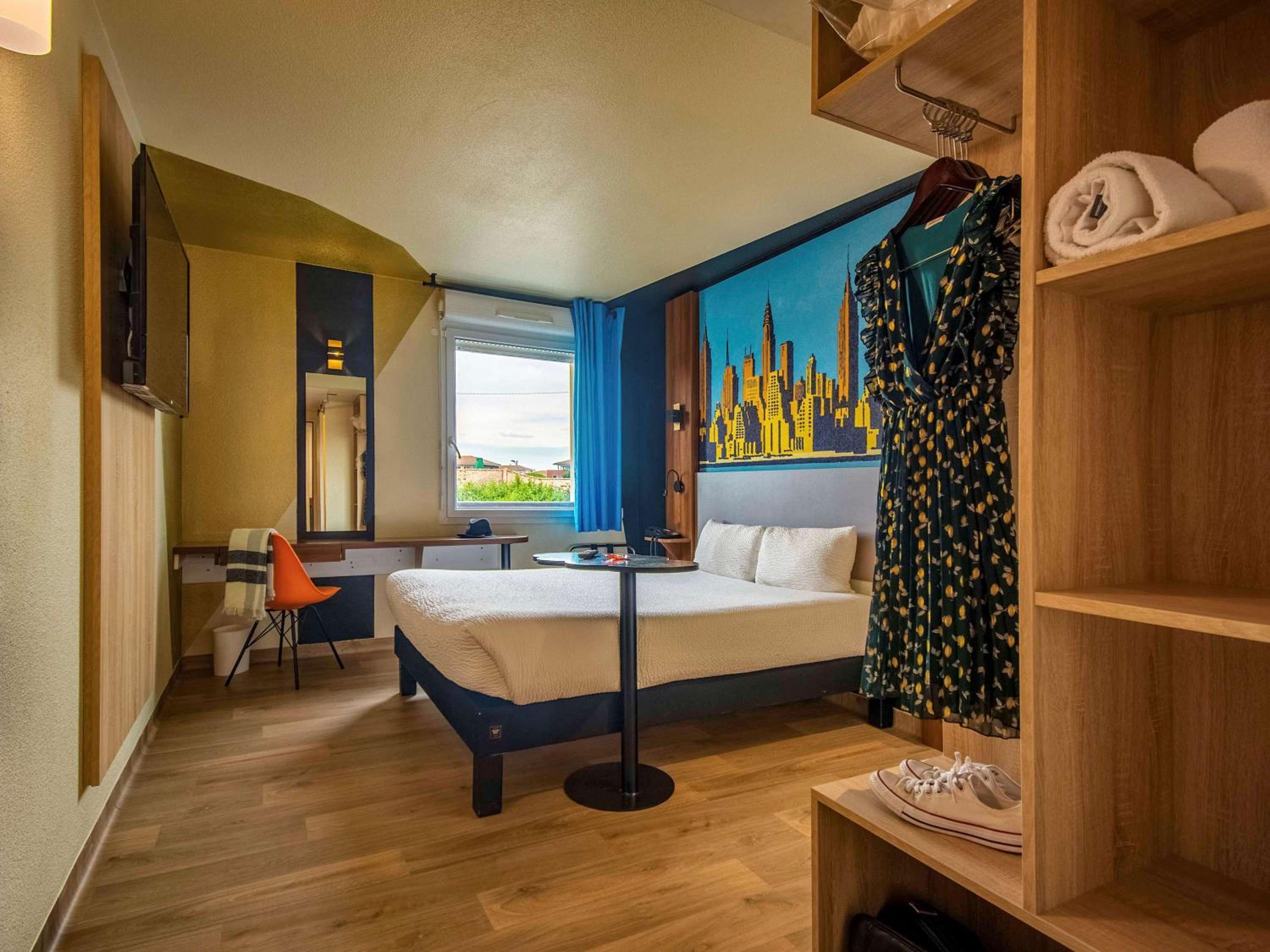 Twin Room - Photo 9