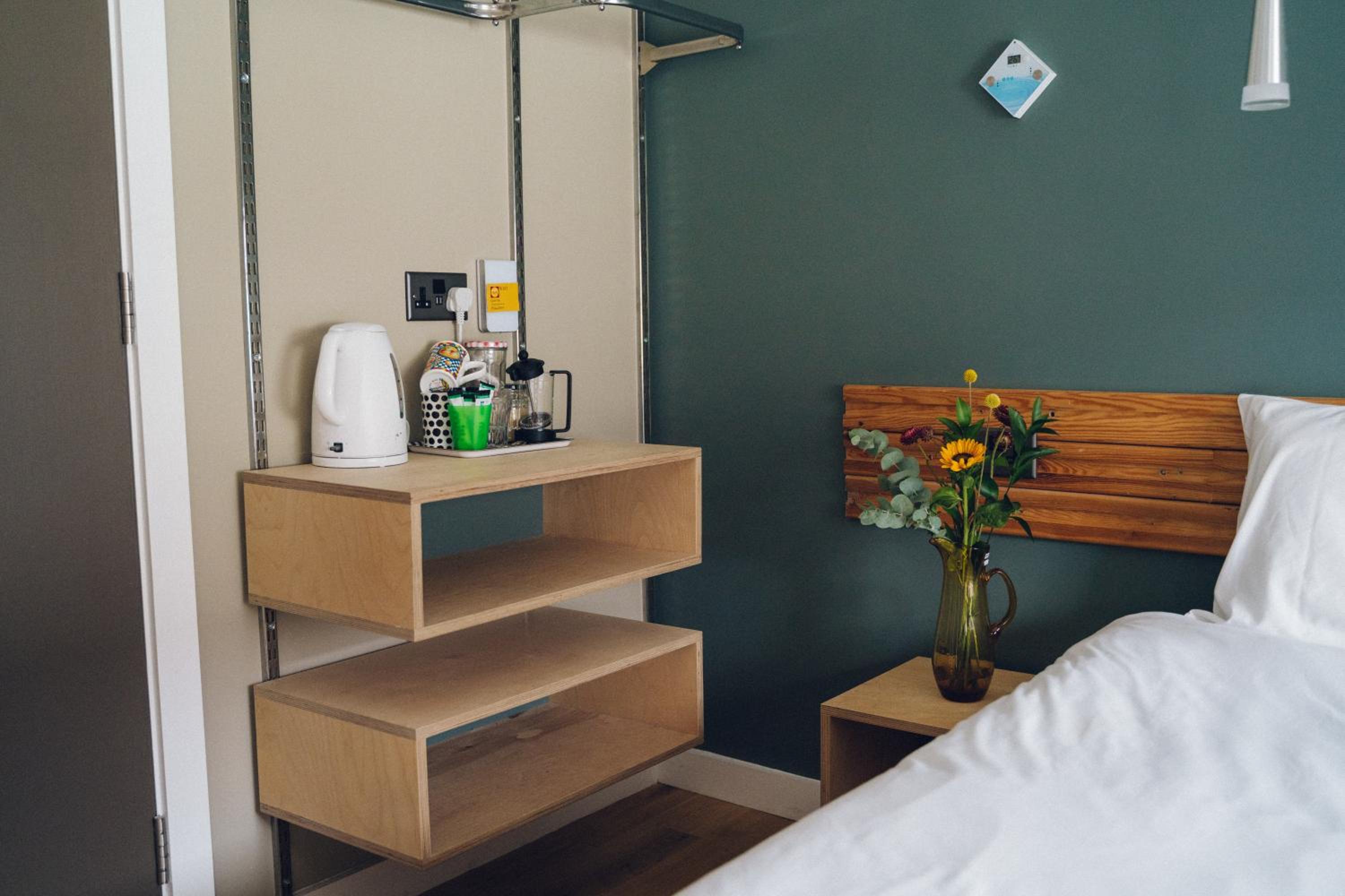 Deluxe Double Room with Extra Bed - Photo 4