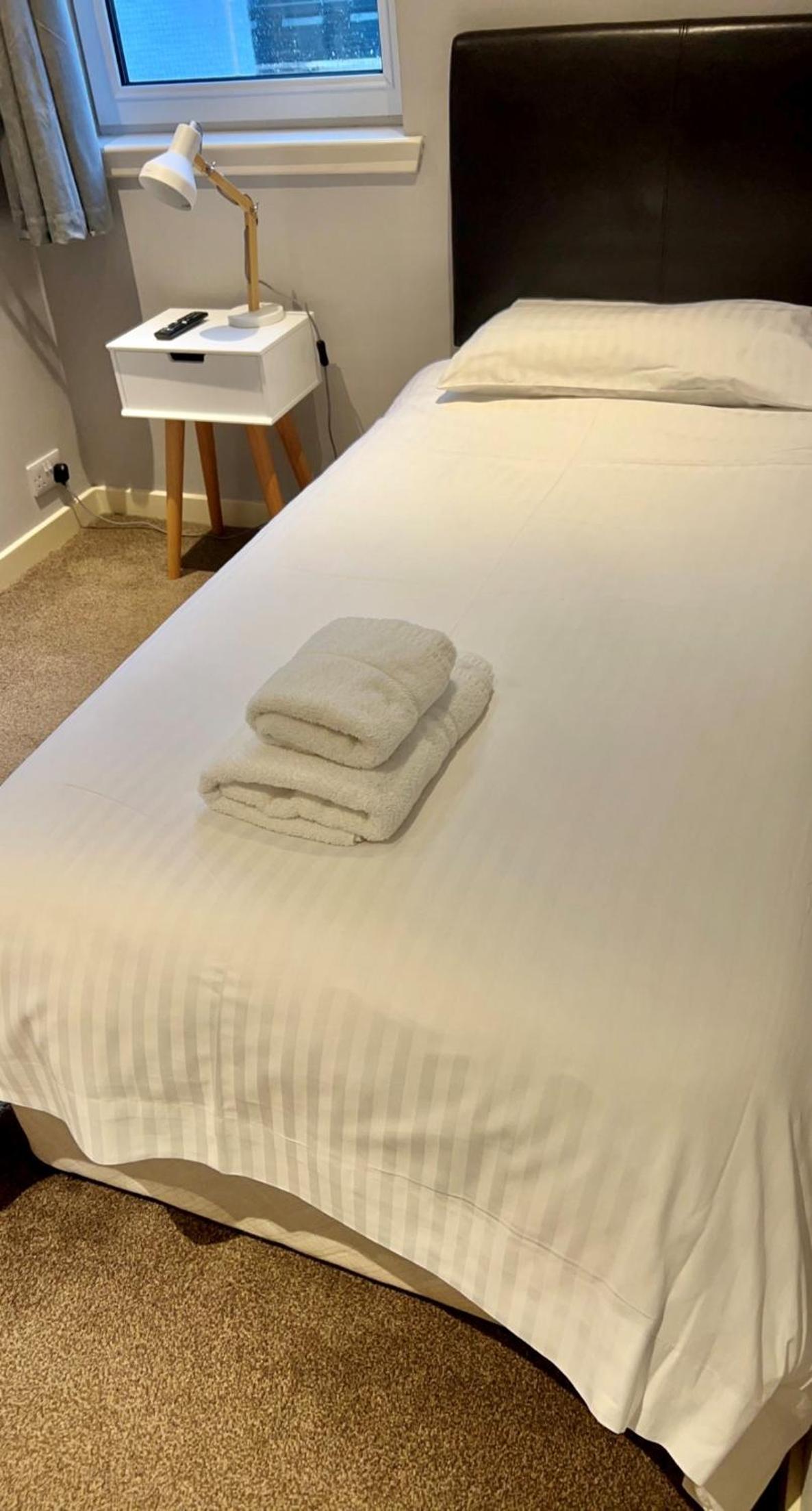 Small Single Room photo 3