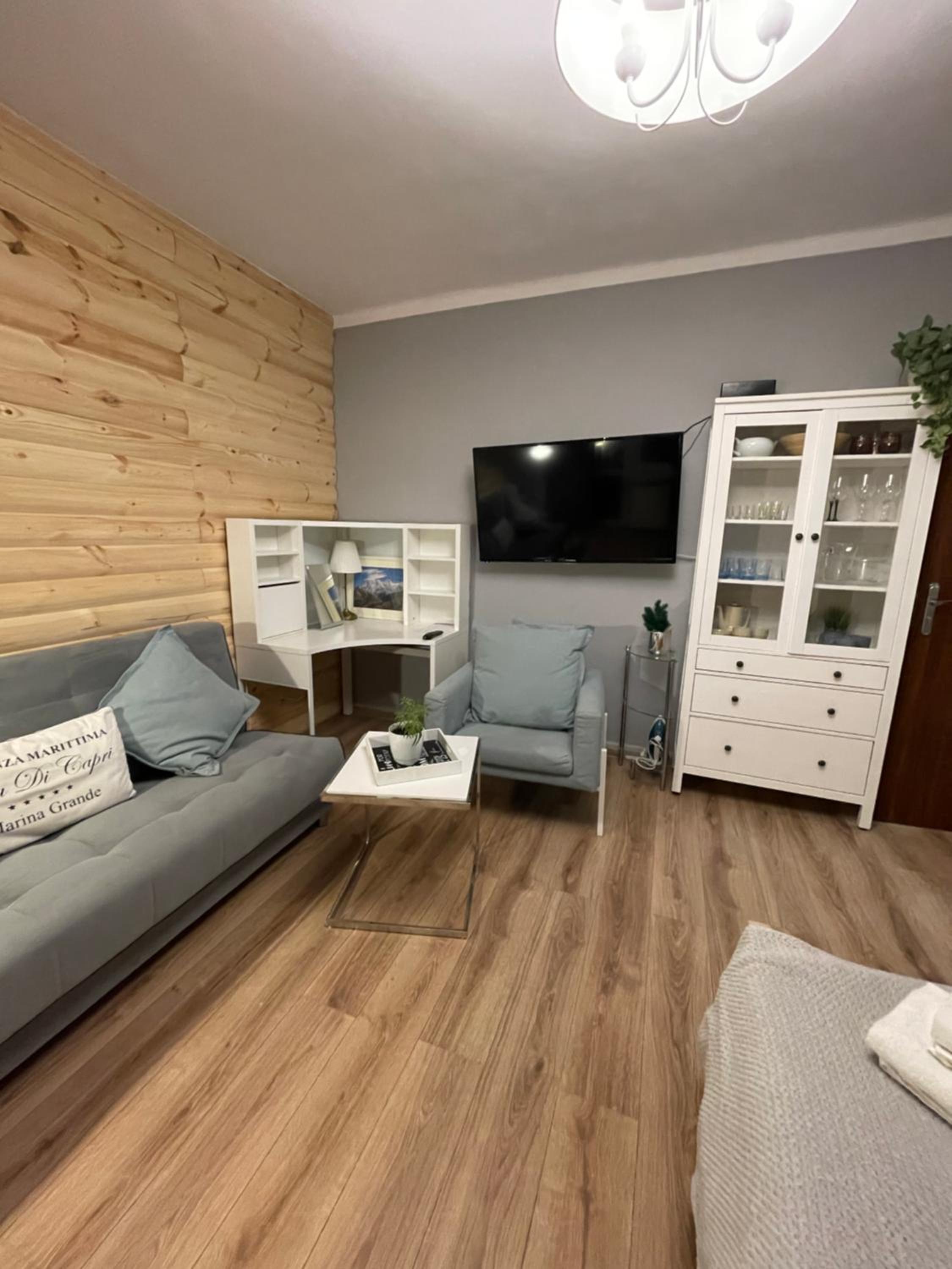 Apartment - Photo 11