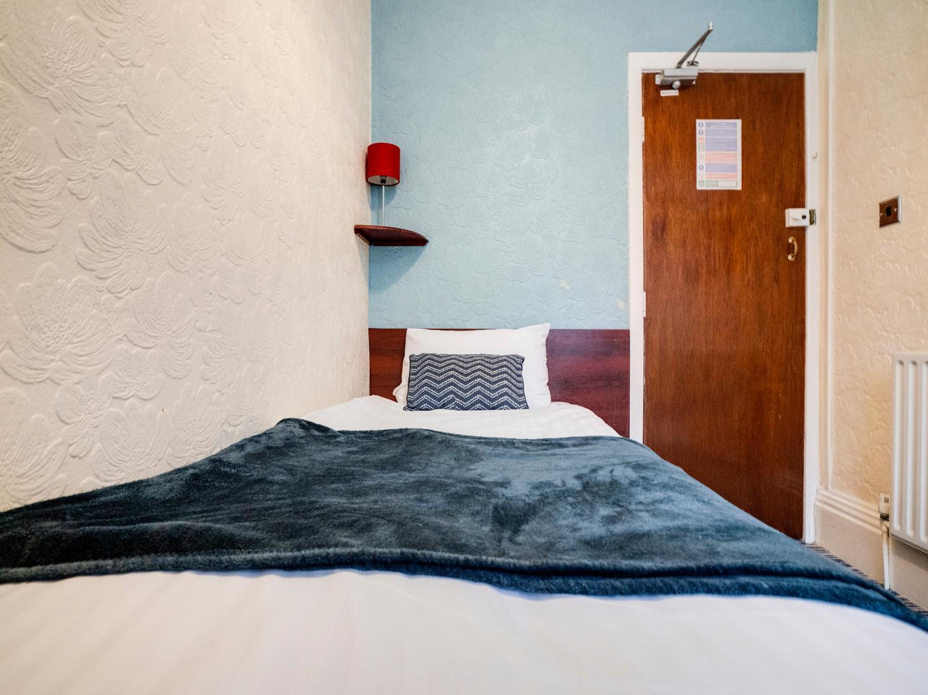 Standard Single Room with Shared Bathroom
