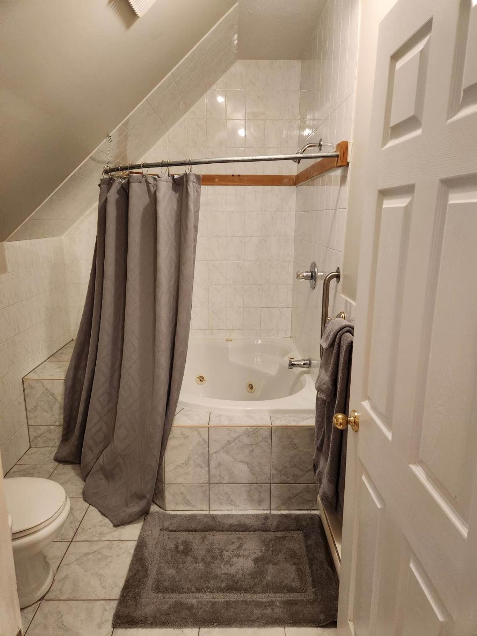 Queen Room with Spa Bath - Photo 3