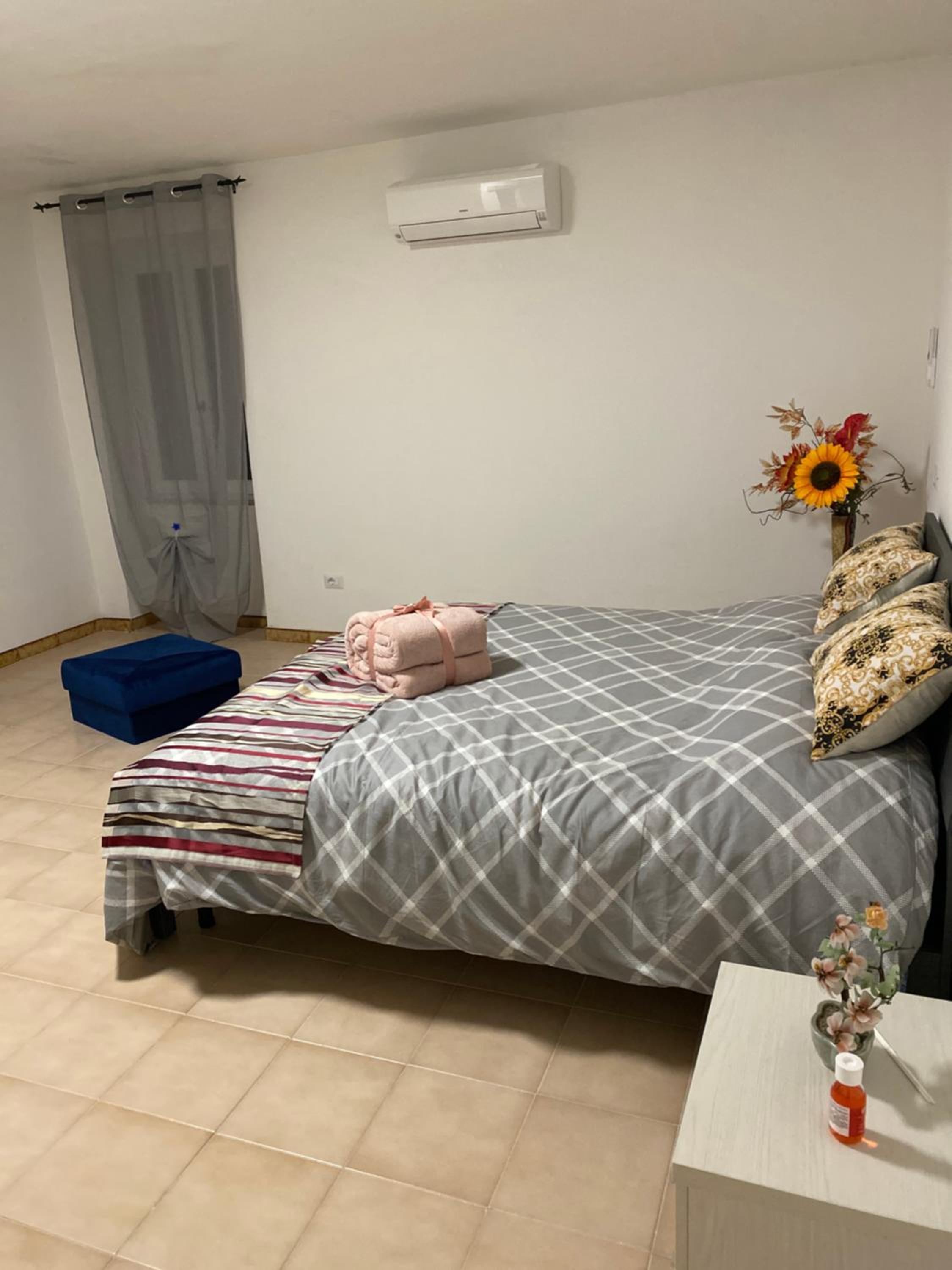 Large Double Room photo 1