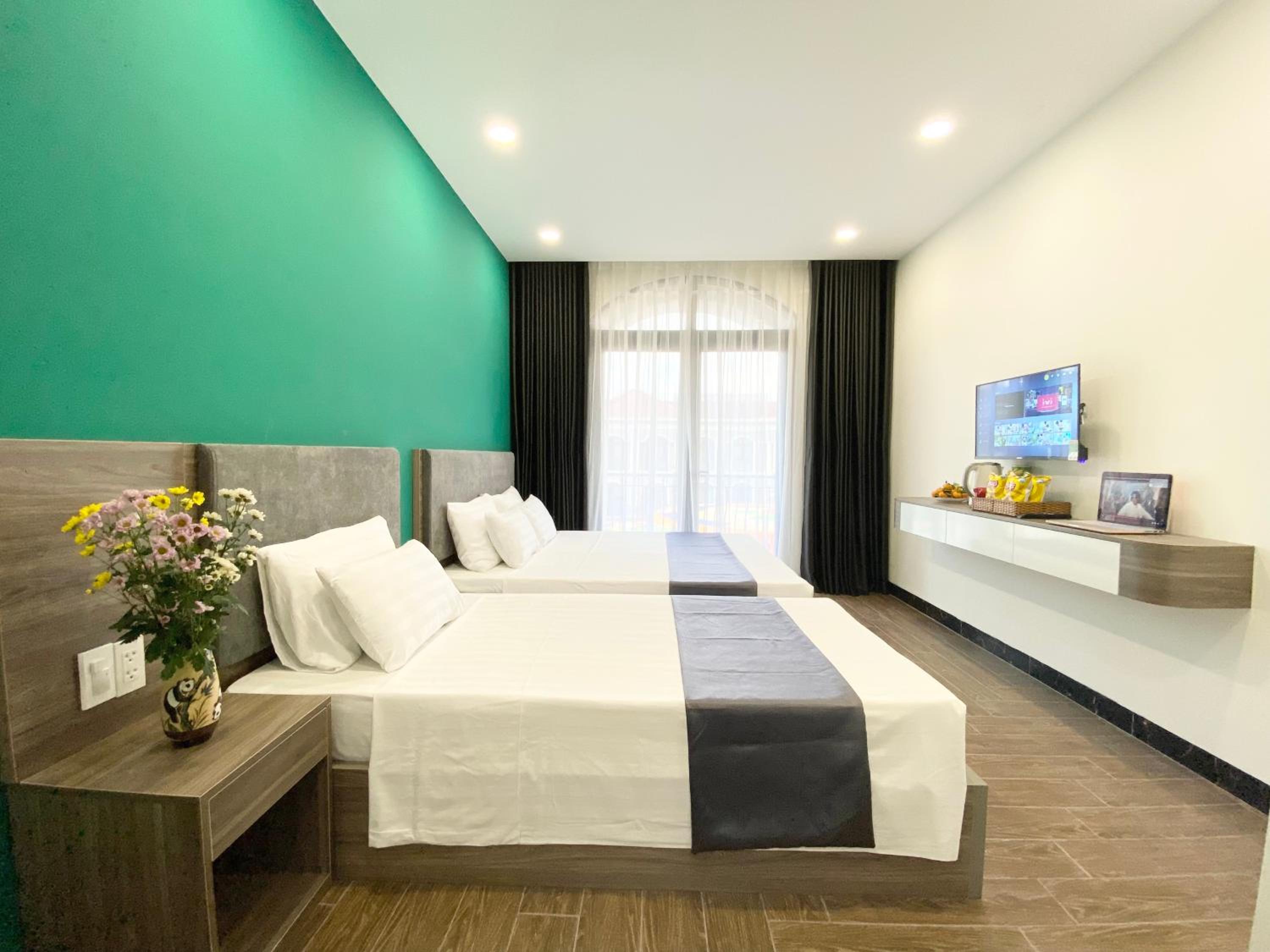 Triple Room