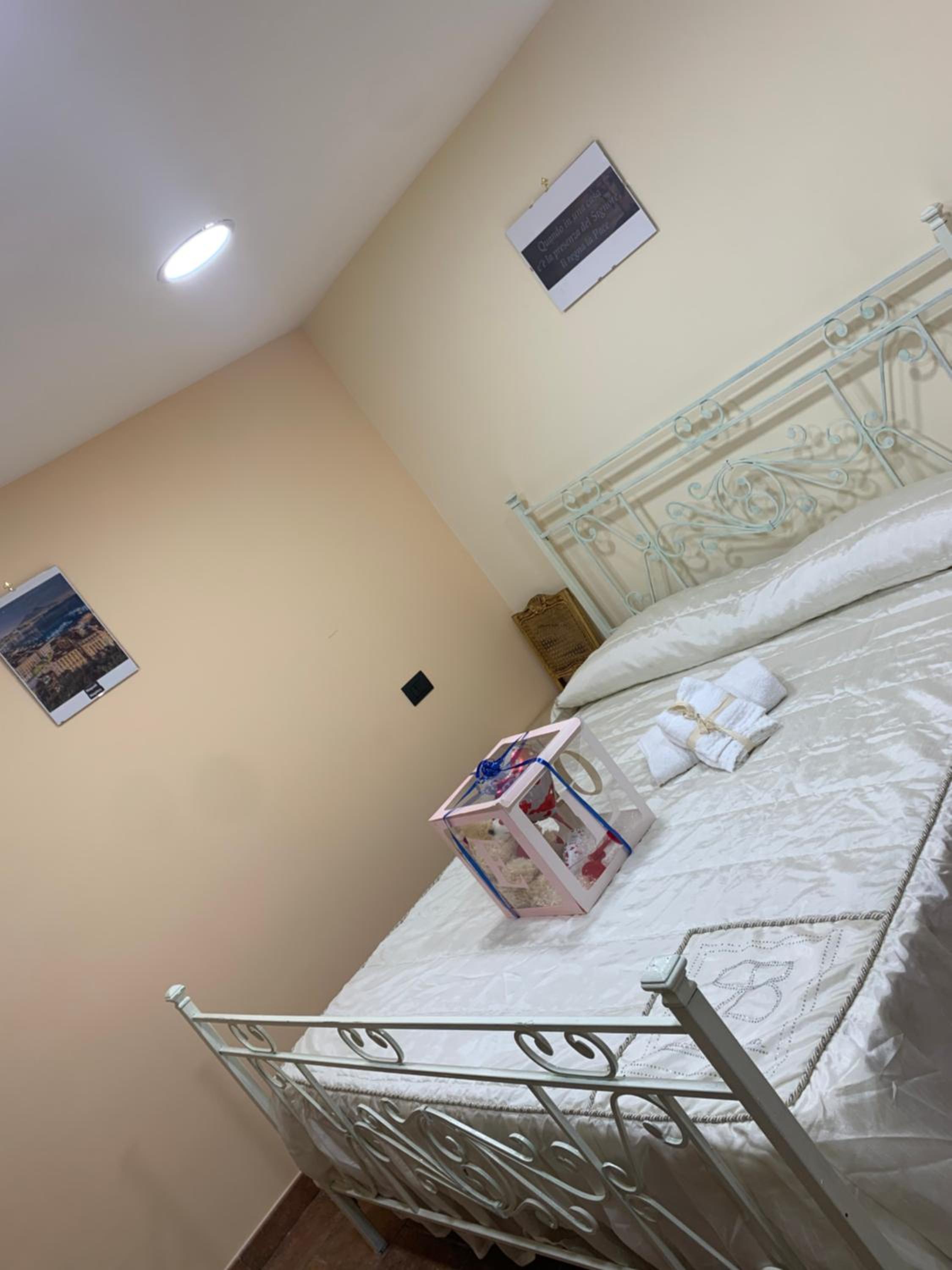Deluxe Room (2 Adults + 1 Child)