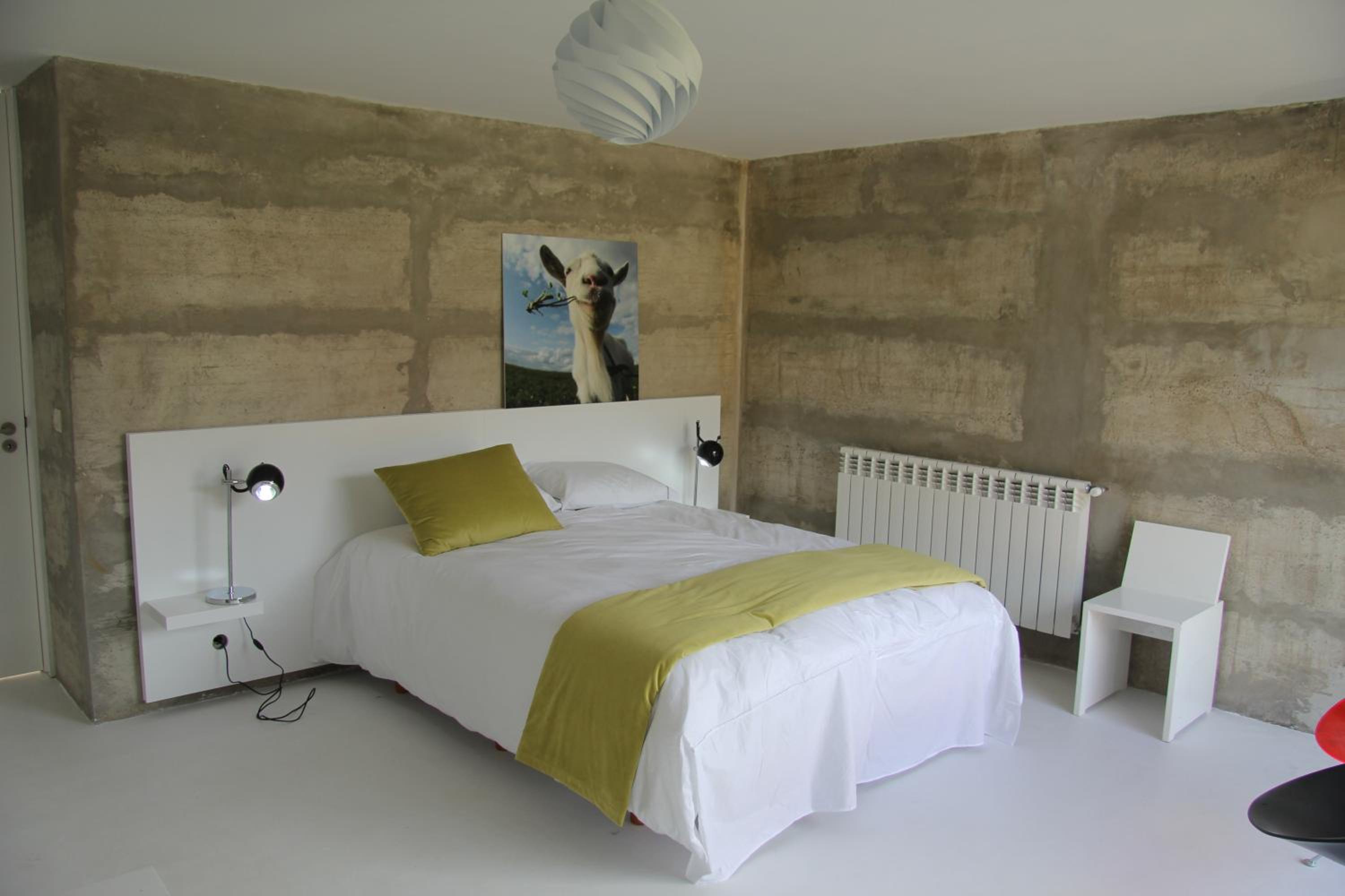 Double Room - Photo 5