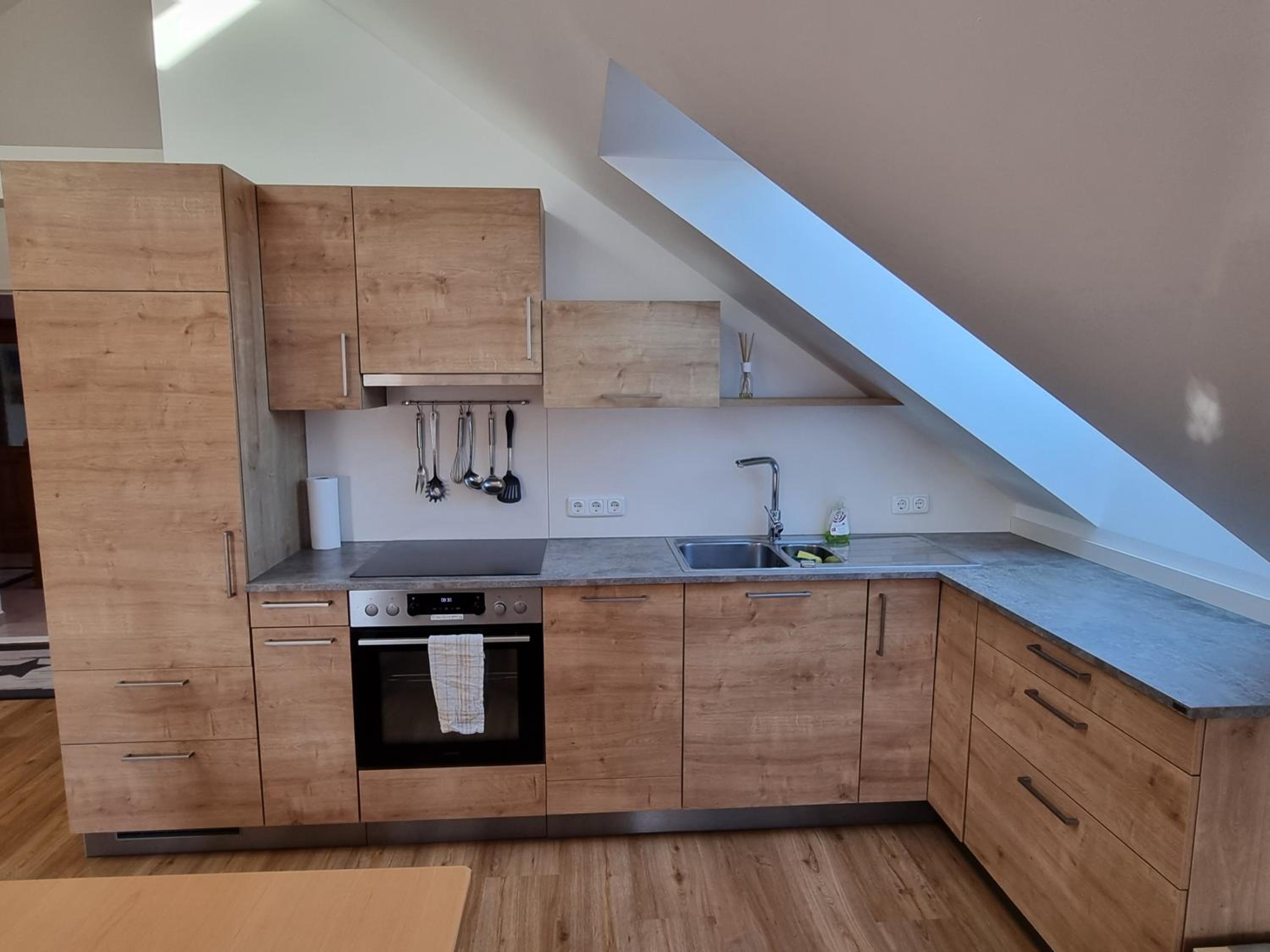 One-Bedroom Apartment photo 2